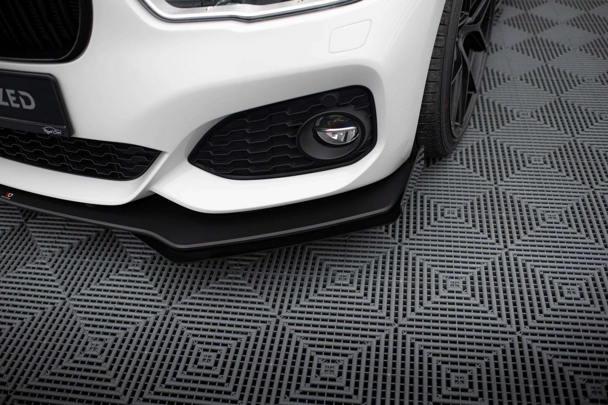 Front Stoßstange Flaps passend für BMW 1er F20 M-Paket FL / M140i schwarz Hochglanz