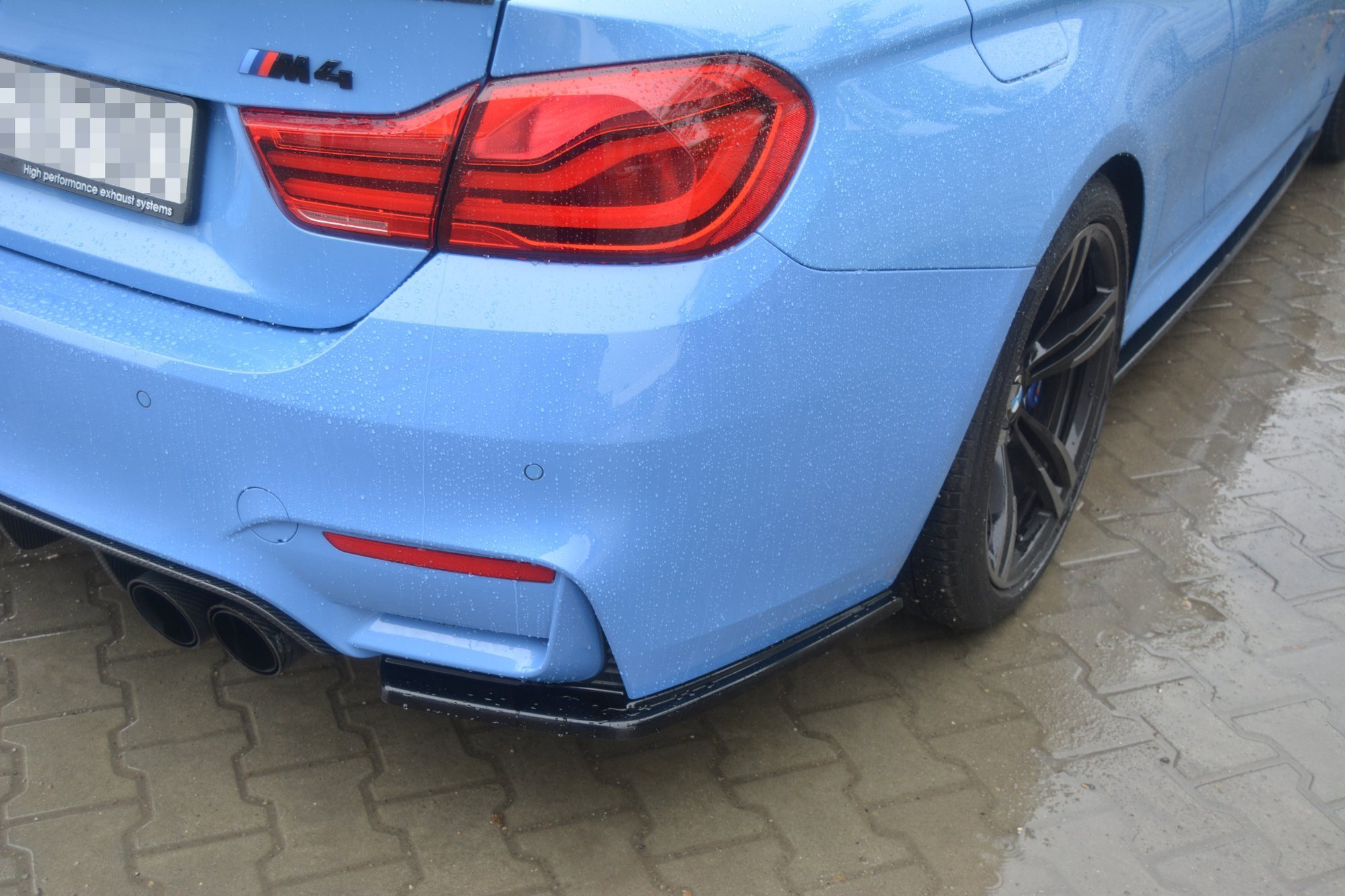 Heck Ansatz Flaps Diffusor V.1 für BMW M4 F82 schwarz Hochglanz