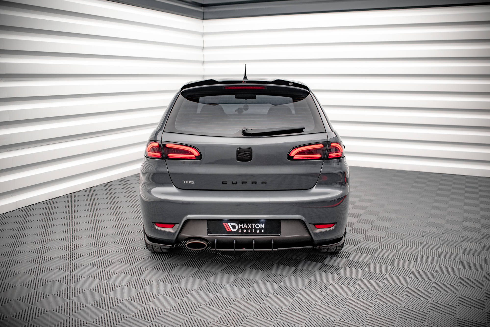 Street Pro Heckschürze Heck Ansatz Diffusor passend für Seat Ibiza CUPRA Mk3 rot