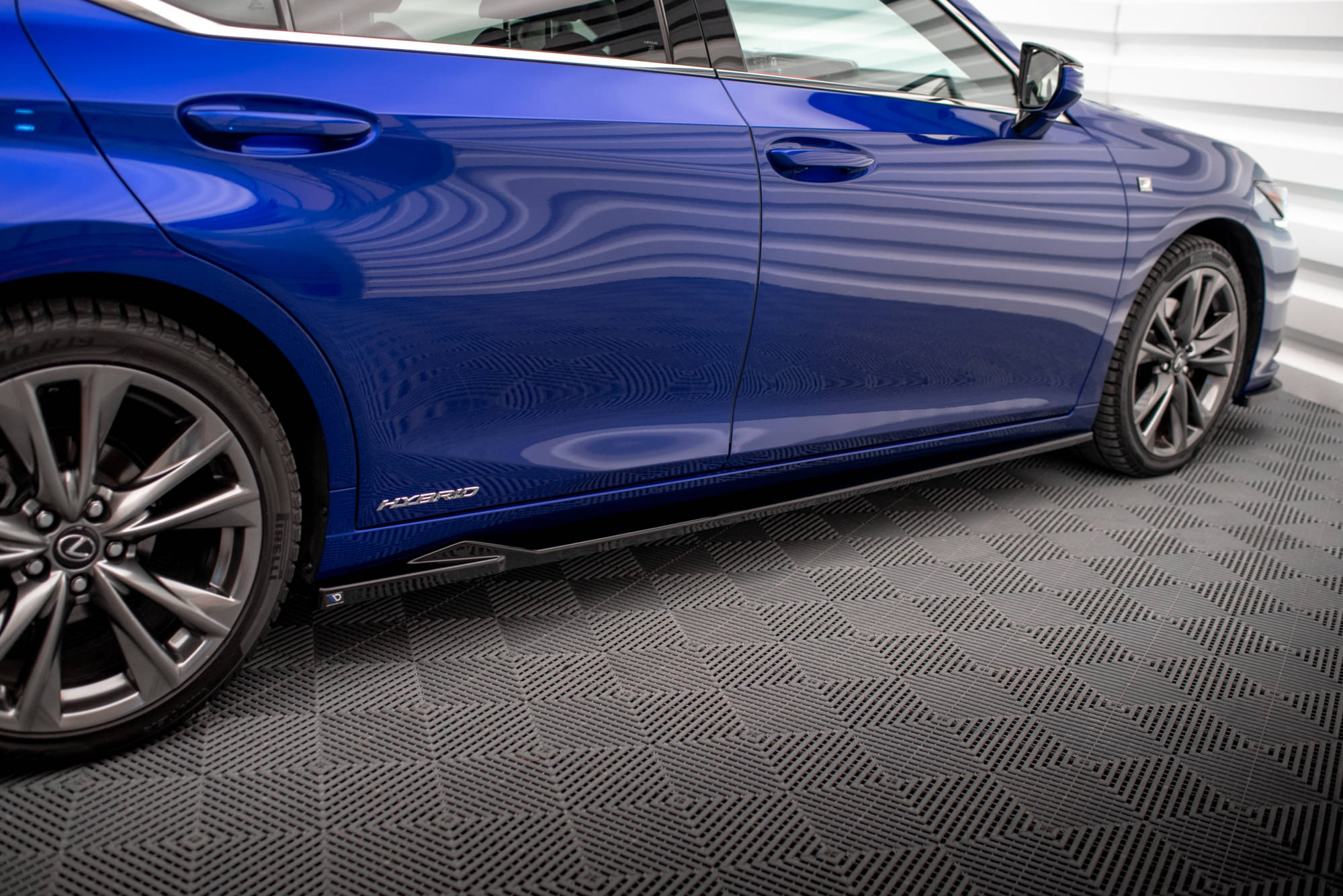 Street+ Seitenschweller Leisten passend für Lexus ES F Sport Mk7 schwarz Hochglanz