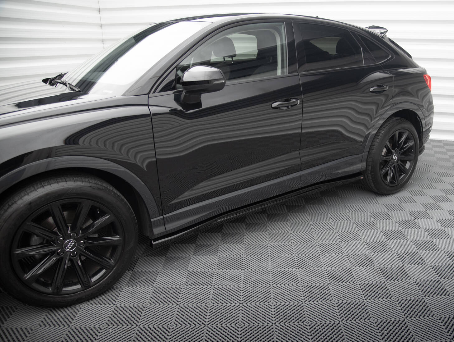 Street+ Seitenschweller Leisten passend für Audi Q3 Sportback F3 schwarz Hochglanz