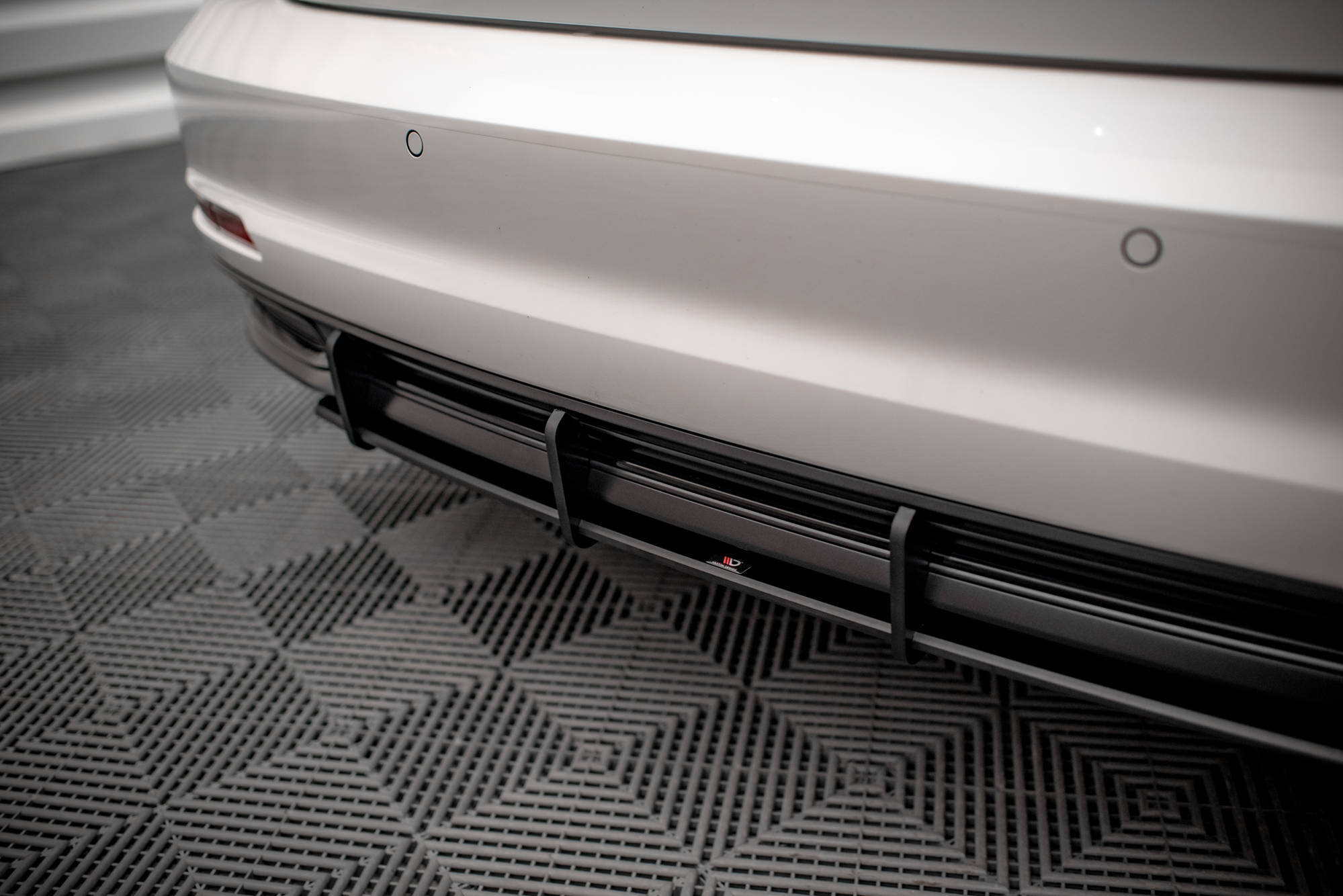 Street Pro Heckschürze Heck Ansatz Diffusor passend für Audi A6 C8 schwarz-rot