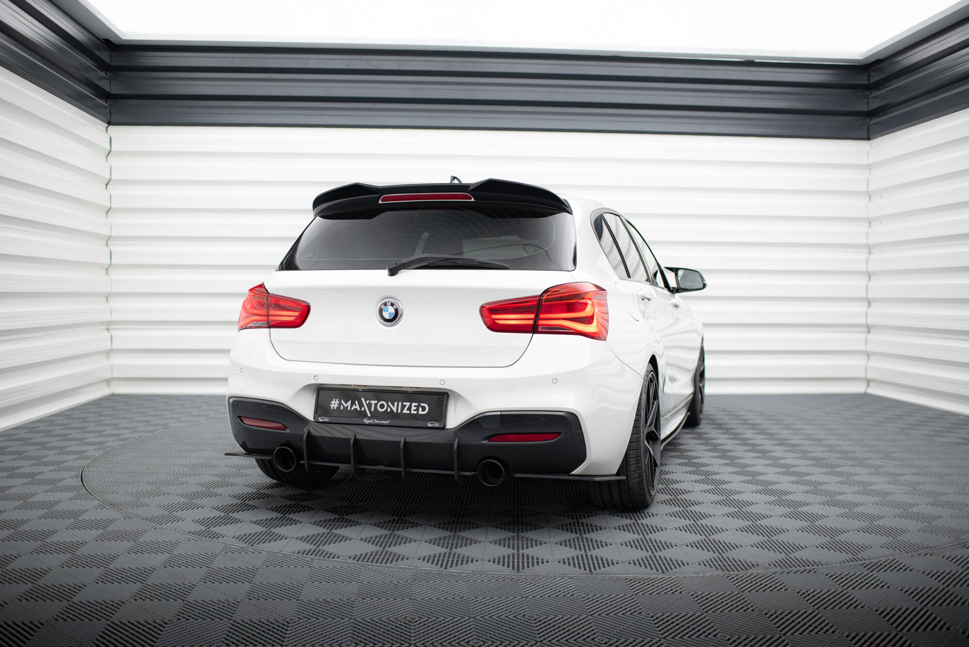 Street Pro Heck Ansatz Flaps V.2 passend für BMW 1er F20 M140i