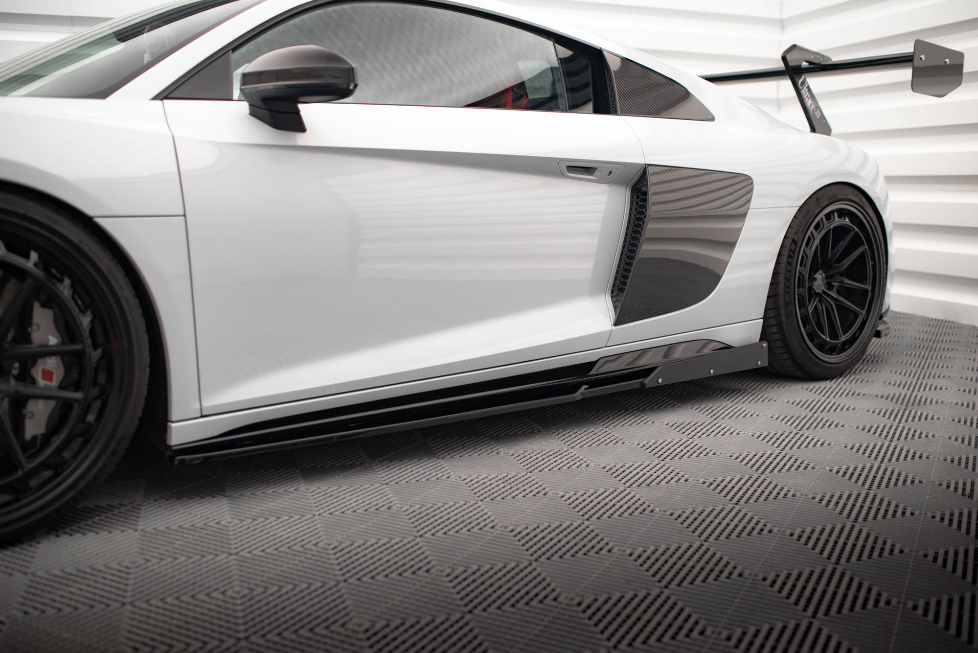 Street+ Seitenschweller Leisten V.2 + Flaps passend für Audi R8 Mk2 FL