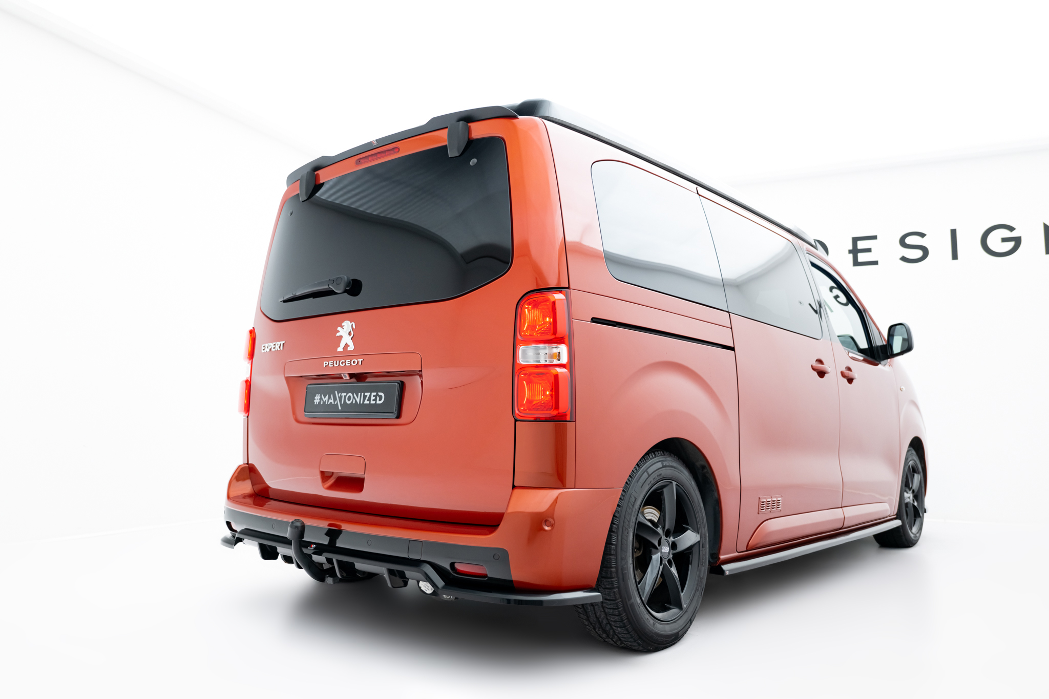 Street+ Mittlerer Diffusor RACE Heck Ansatz passend für Peugeot Partner Long Mk3 schwarz Hochglanz