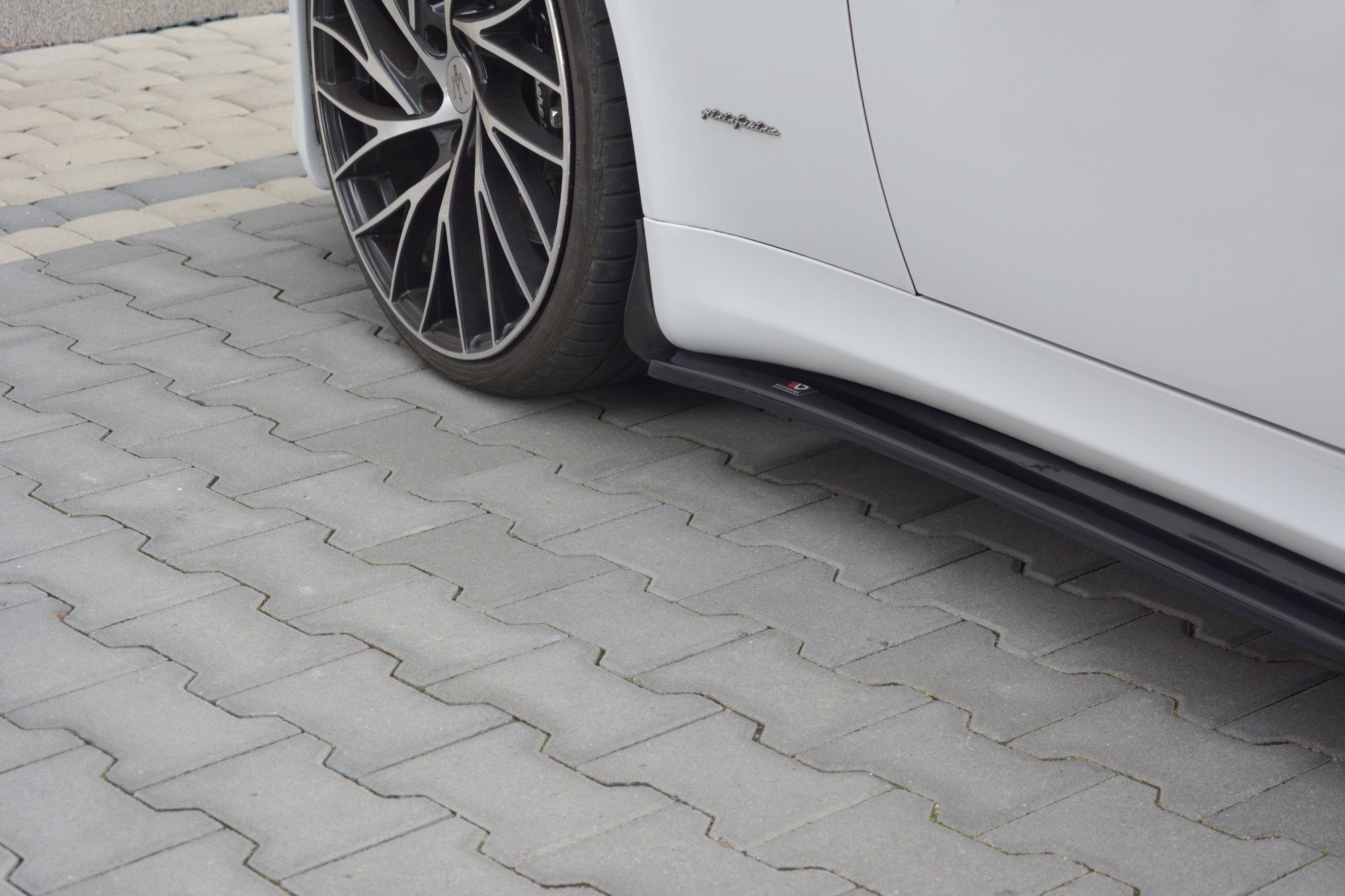 Seitenschweller Ansatz Paar passend für Maserati Quattroporte Mk5 FL schwarz Hochglanz