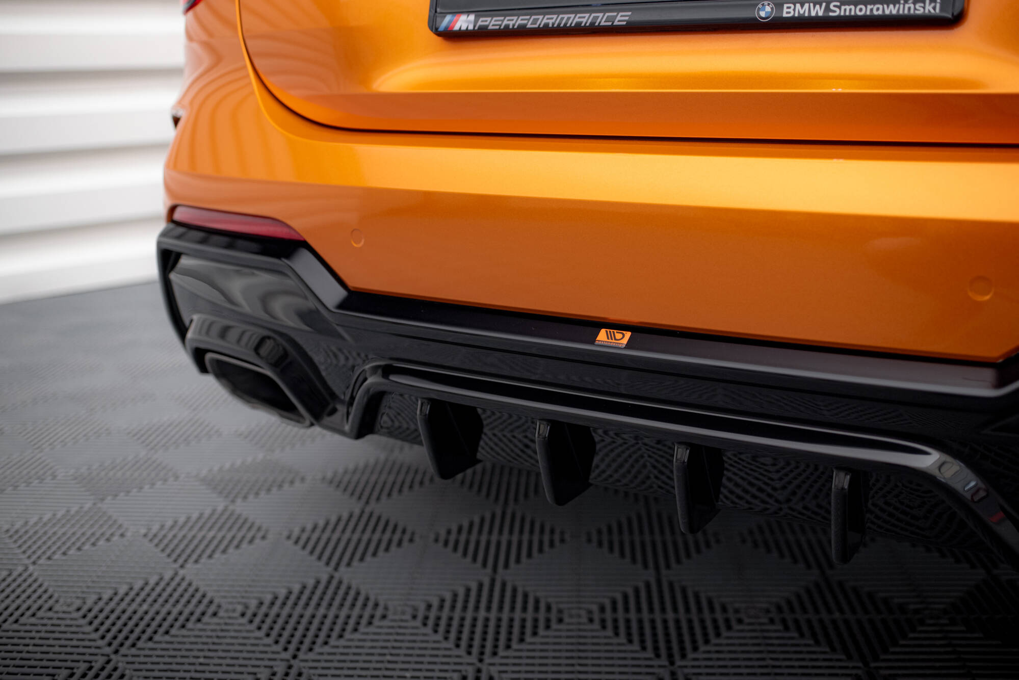 Street+ Heck Ansatz Diffusor passend für BMW M440i / M440d G22 / G23 / G22 FL / G23 FL schwarz Hochglanz