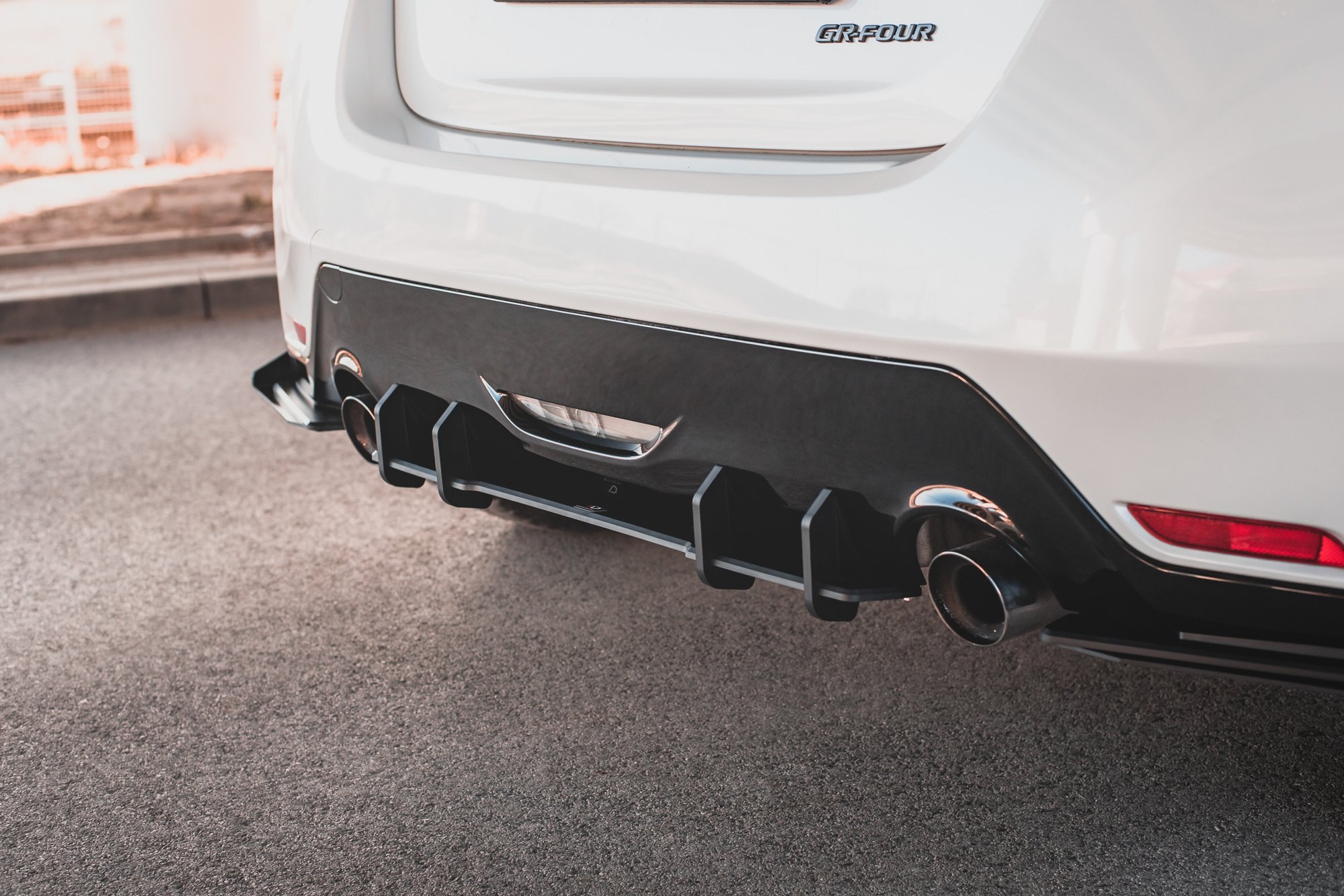 Street Pro Heckschürze Heck Ansatz Diffusor passend für Toyota GR Yaris Mk4