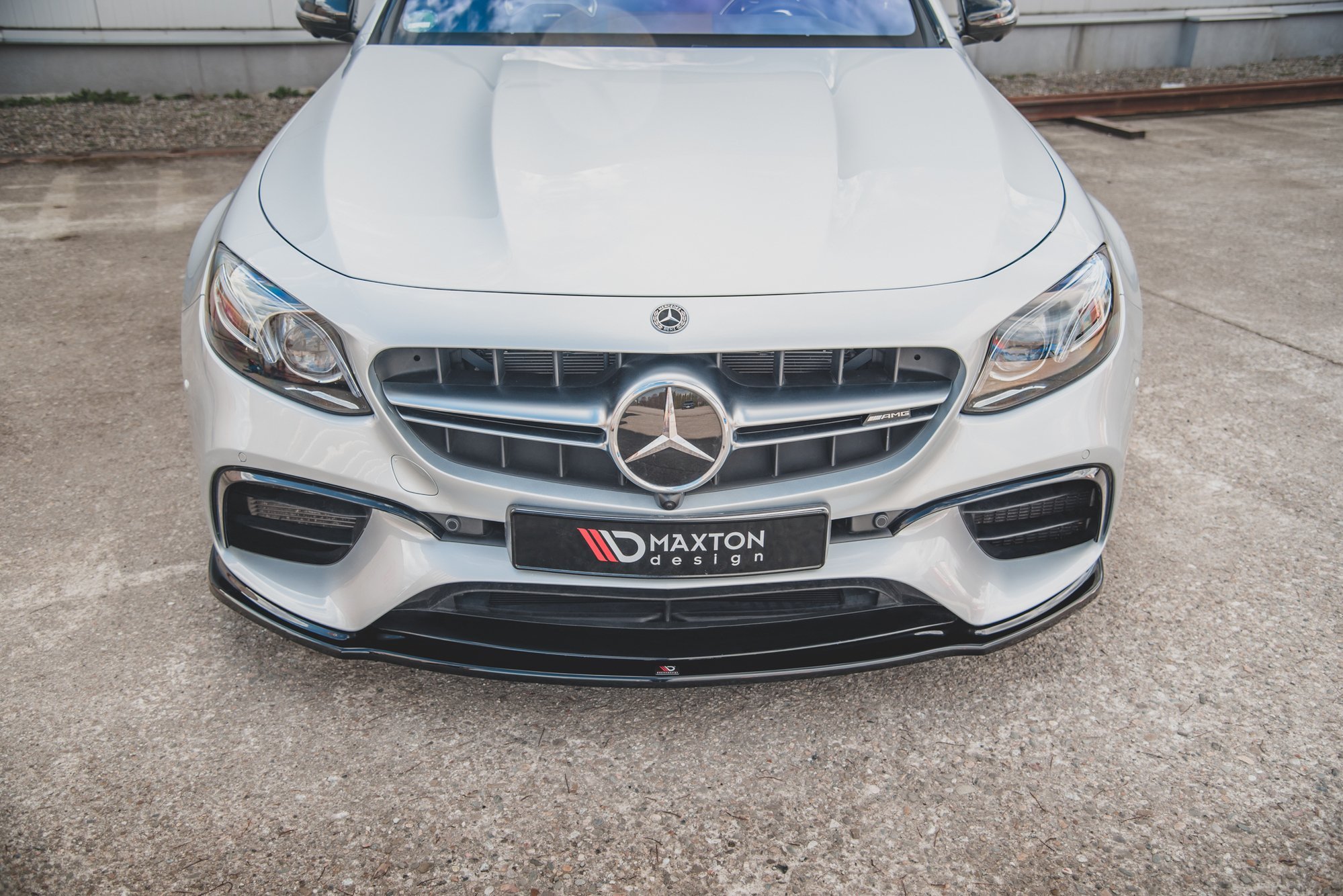 Front Ansatz V.2 für Mercedes-Benz E63 AMG Kombi/Limousine S213/W213 schwarz Hochglanz