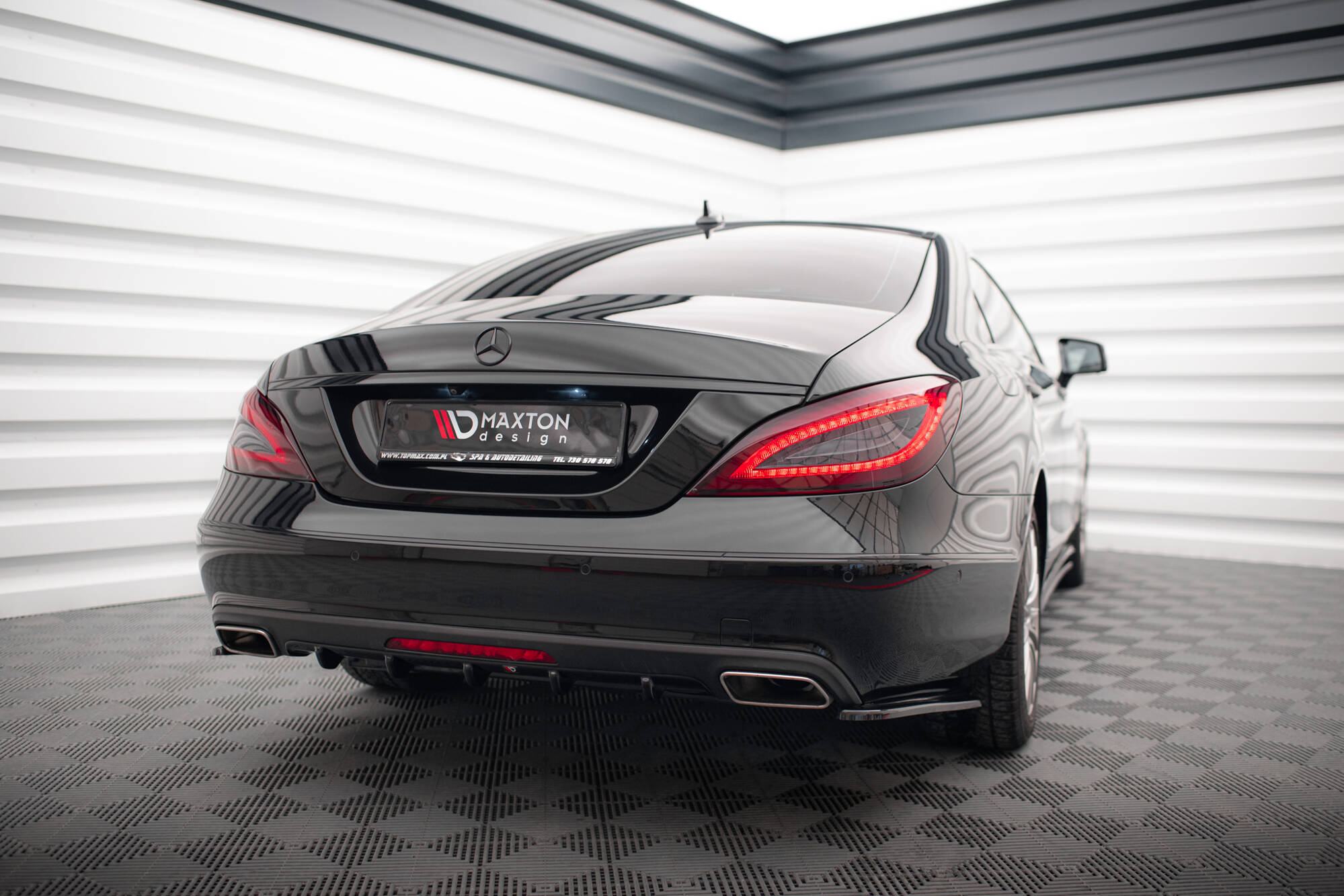 Heck Ansatz Flaps Diffusor für Mercedes-Benz CLS C218 schwarz Hochglanz