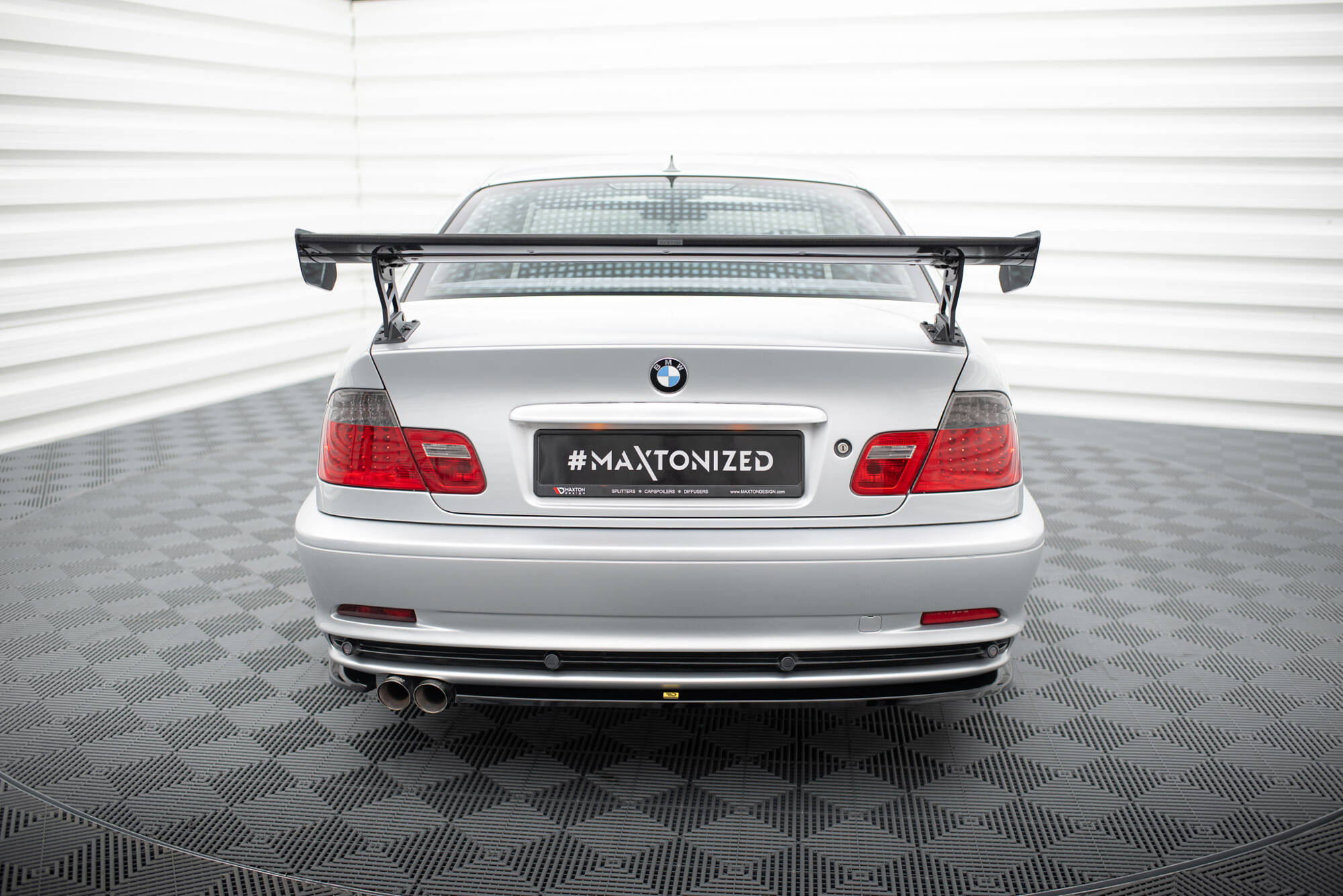 Carbon Heck Spoiler Heckflügel Standfuß Außen passend für BMW 3er Coupe E46