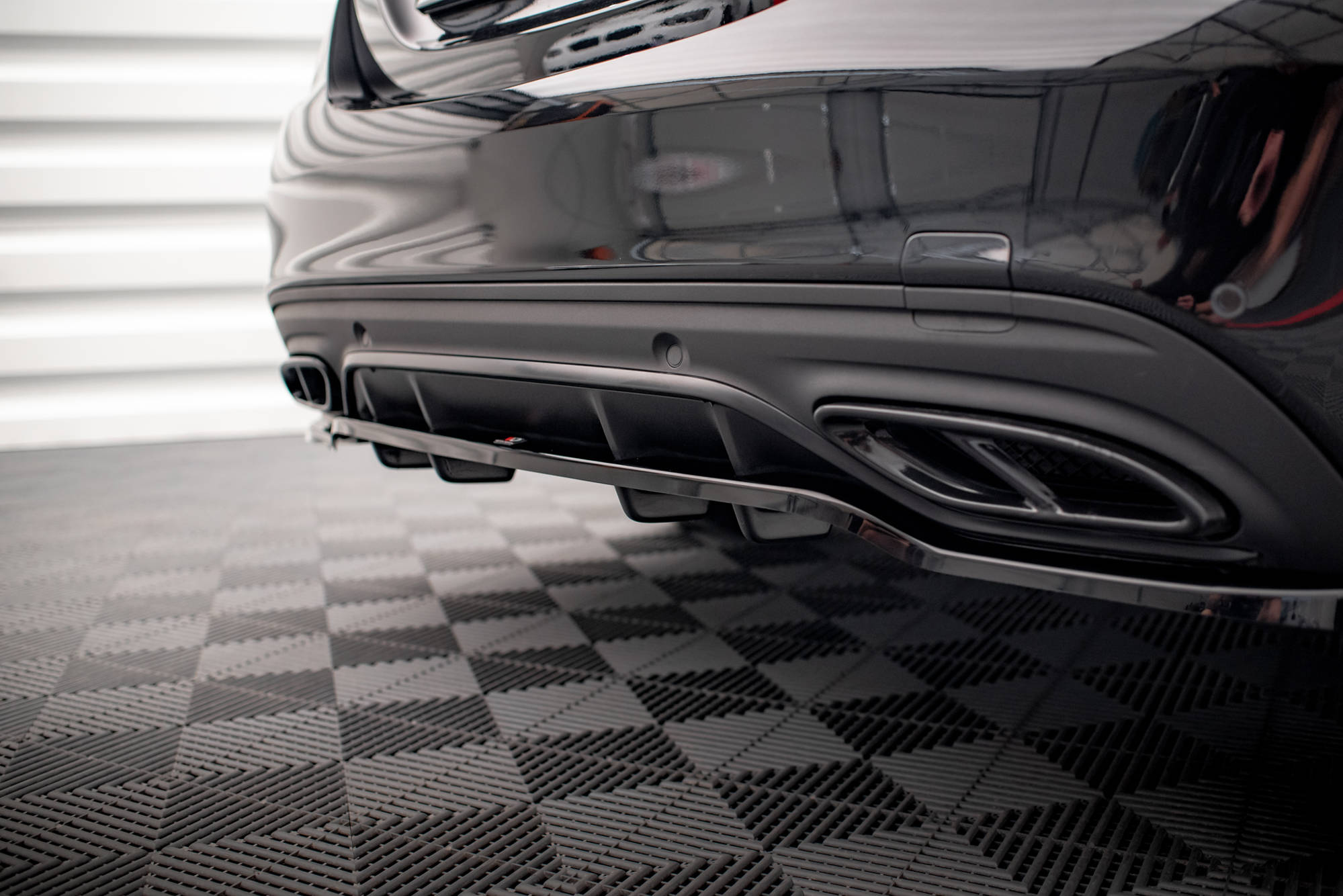 Street+ Mittlerer Diffusor RACE Heck Ansatz passend für Mercedes C AMG-Line W205 FL schwarz Hochglanz