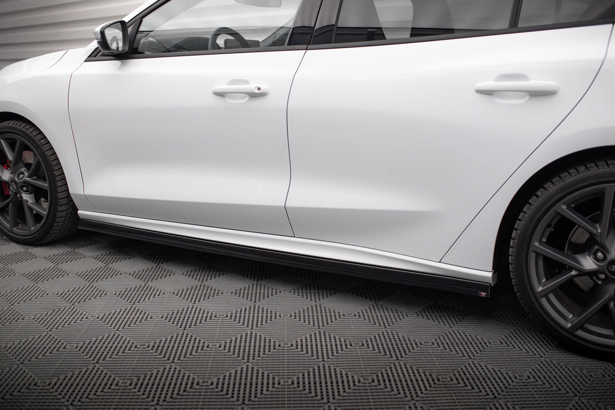 Seitenschweller Ansatz für V.5 Ford Focus ST / ST-Line Mk4 Facelift schwarz Hochglanz