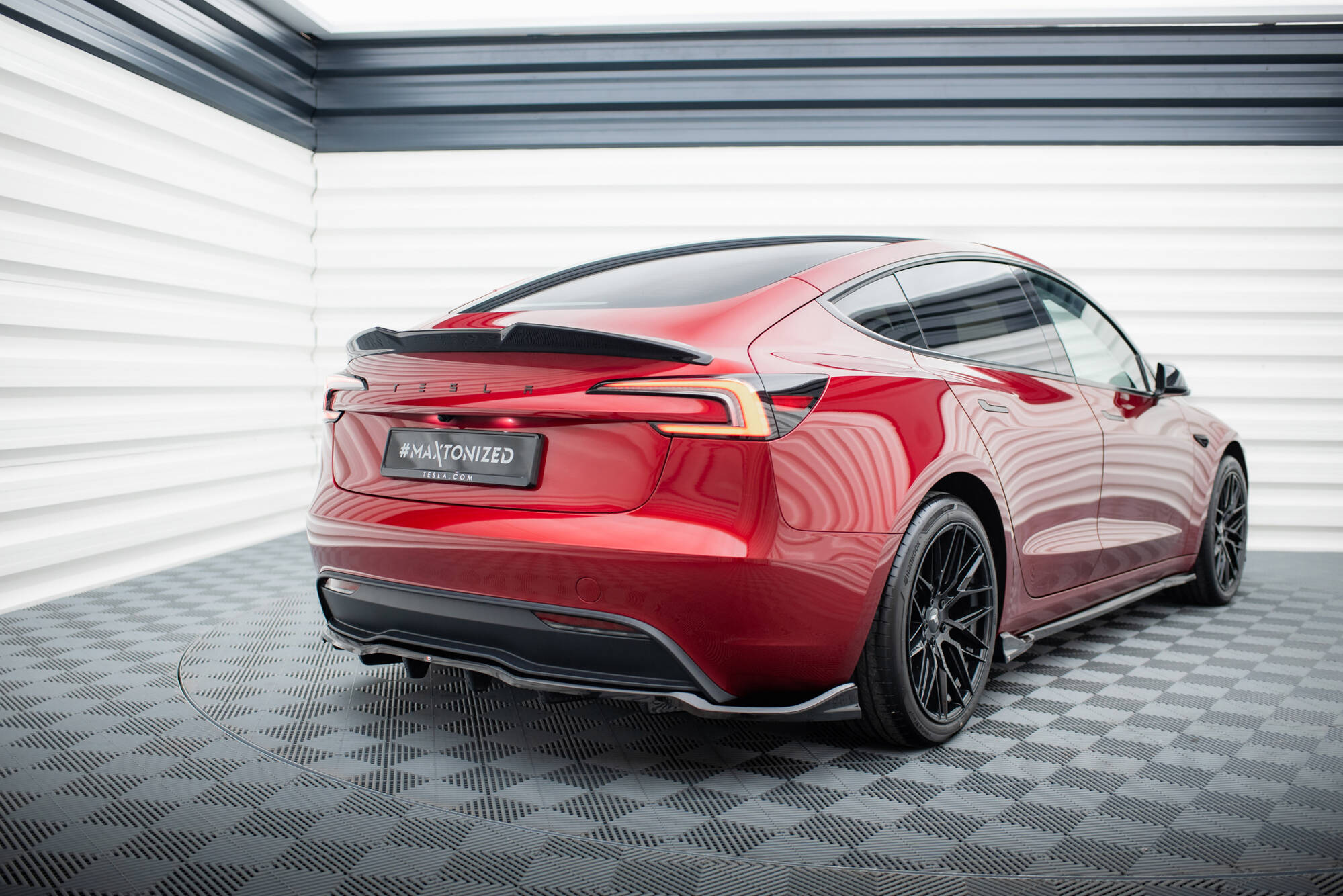 Diffusor Heckansatz V.1 passend für Tesla Model 3 Project HighlandFL schwarz Hochglanz