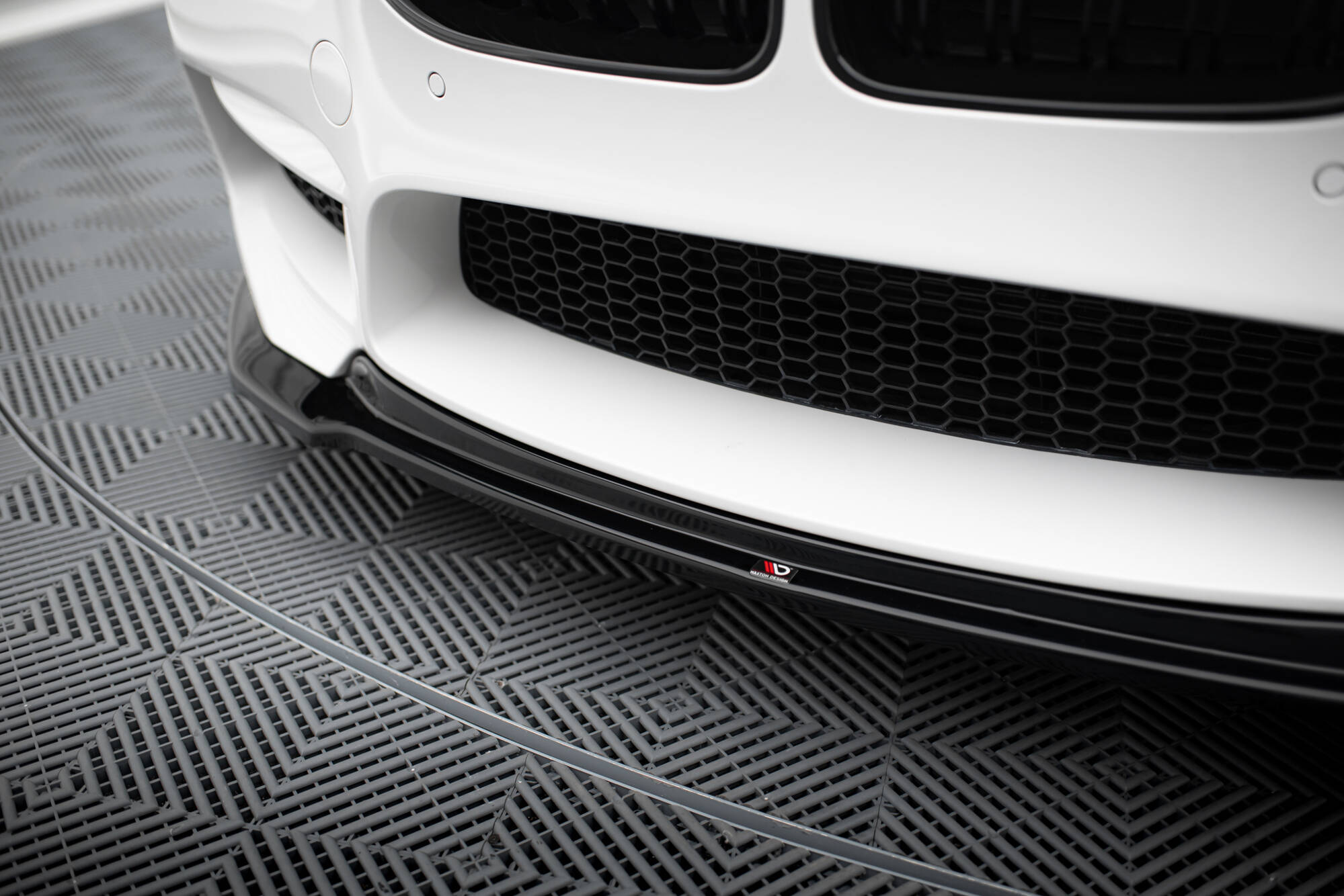 Front Ansatz V.2 für BMW M6 Gran Coupe / Coupe / Cabriolet F06 / F13 / F12 schwarz Hochglanz