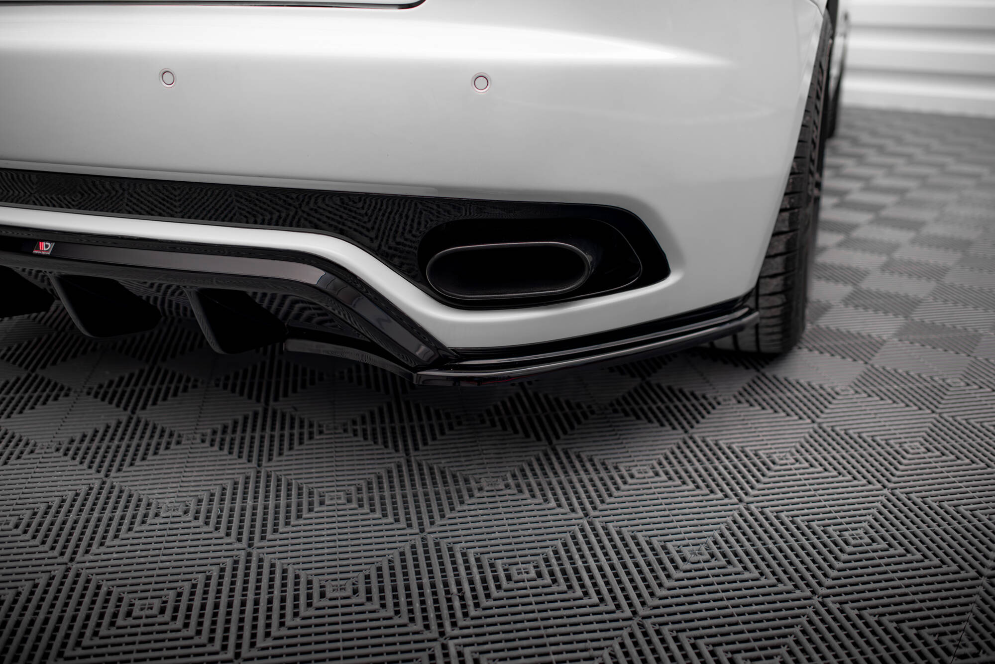 Diffusor Flaps V.2 passend für Maserati Granturismo Mk1 schwarz Hochglanz
