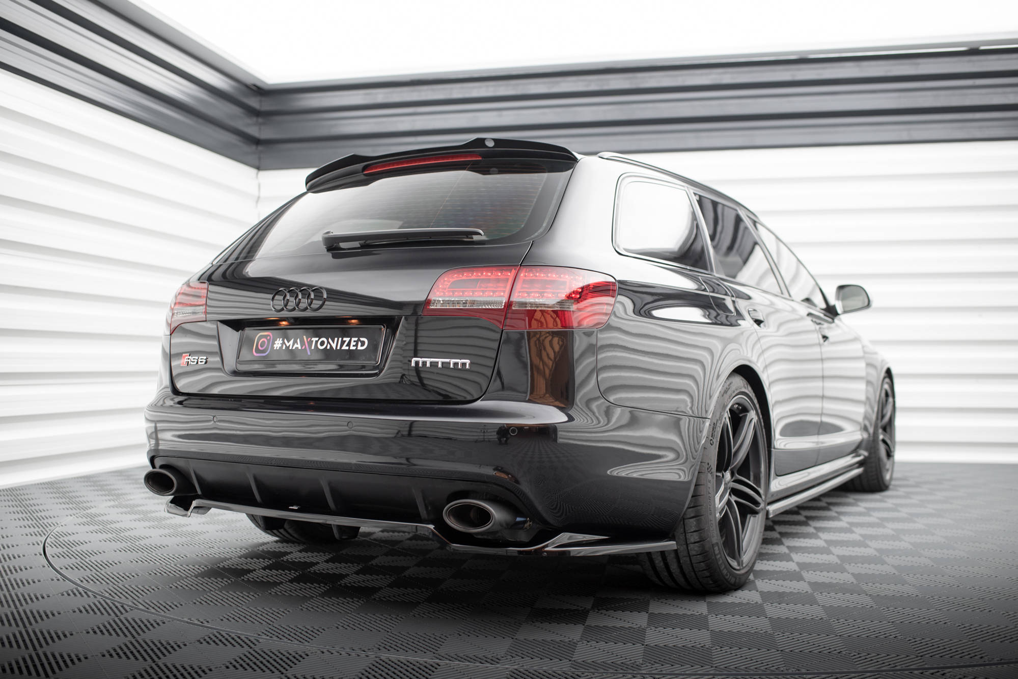Street+ Mittlerer Diffusor RACE Heck Ansatz passend für Audi RS6 Avant C6 schwarz Hochglanz