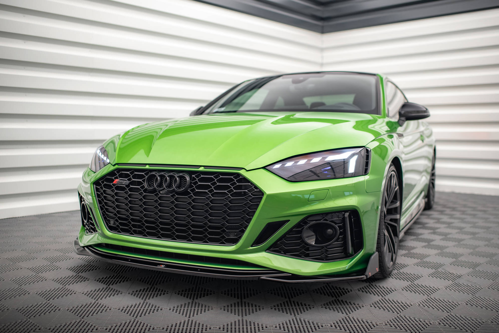 Street+ Spoilerlippe Front Ansatz V.1 + Flaps passend für Audi RS5 F5 FL