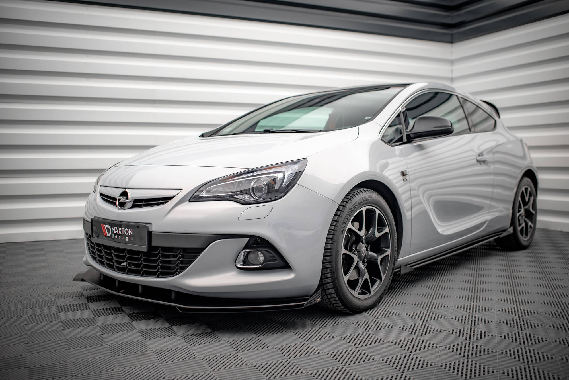 Front Stoßstange Flaps passend für Opel Astra GTC OPC-Line J schwarz Hochglanz