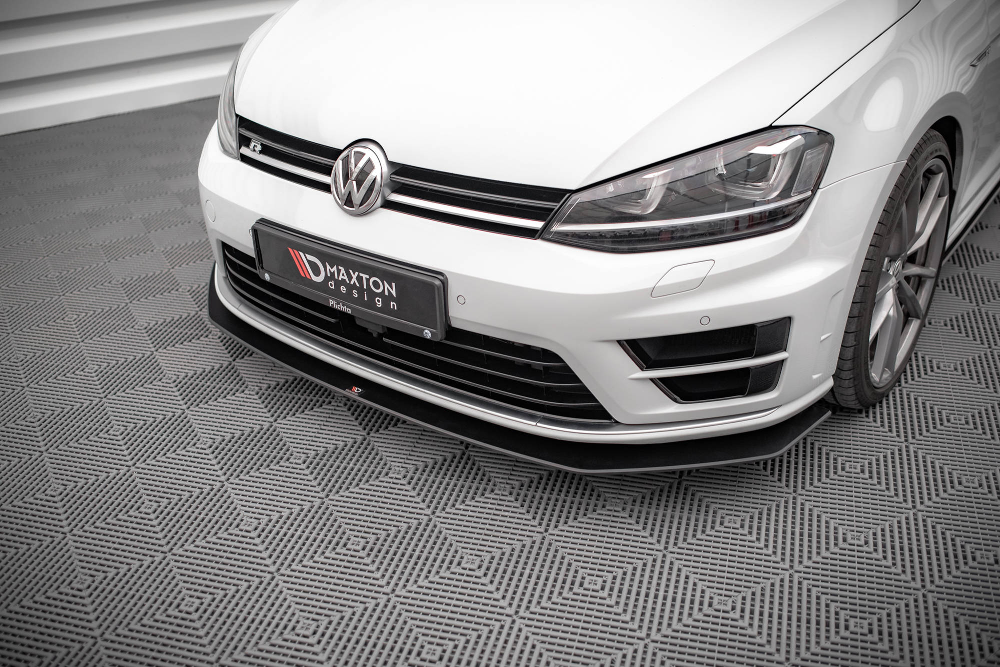 Street Pro Spoilerlippe Front Ansatz V.2 passend für VW Golf R Mk7 rot