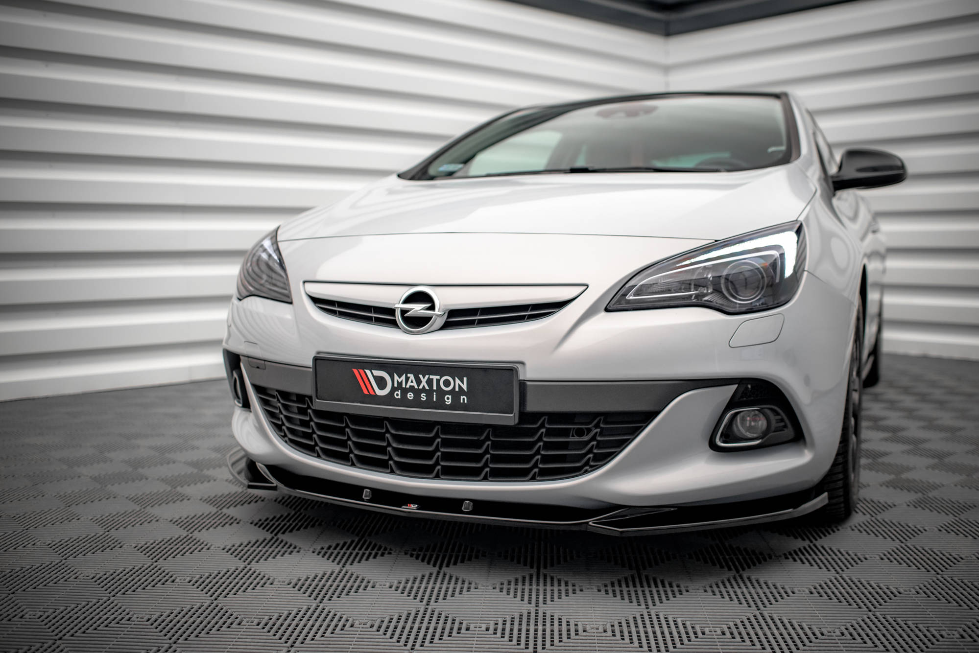 Street+ Spoilerlippe Front Ansatz V.1 passend für Opel Astra GTC OPC-Line J schwarz Hochglanz