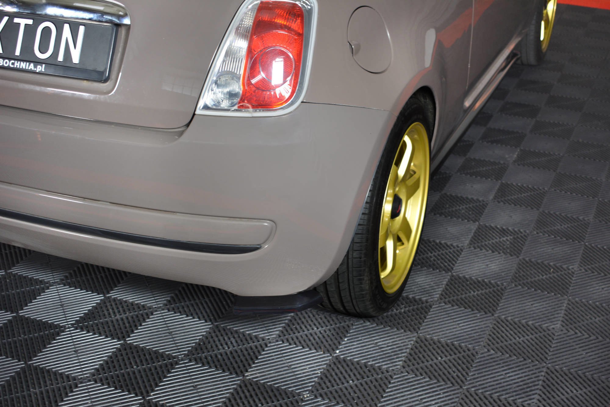 Heck Ansatz Flaps Diffusor für Fiat 500 schwarz Hochglanz