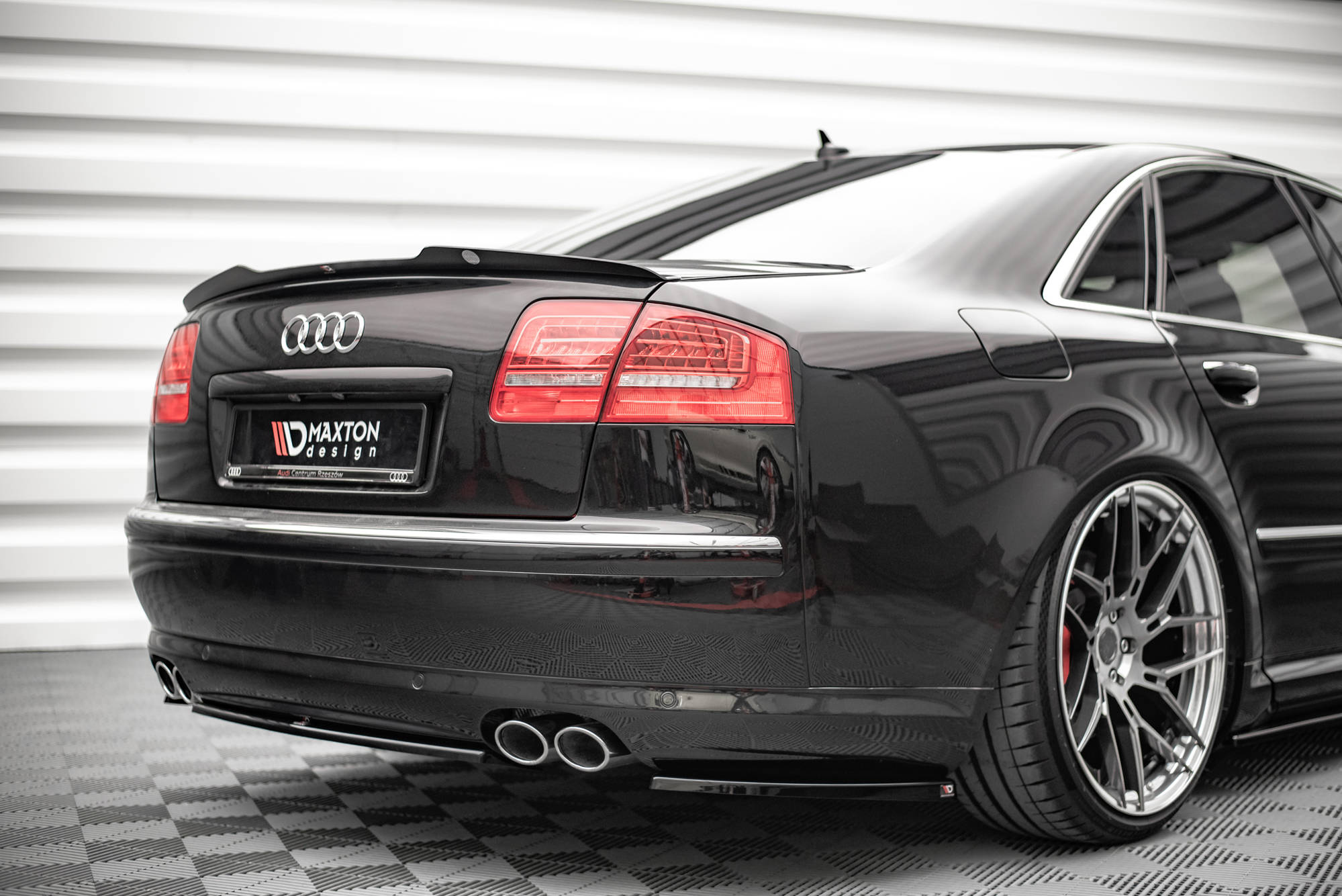 Street+ Heck Ansatz Flaps passend für Audi S8 D3 schwarz Hochglanz