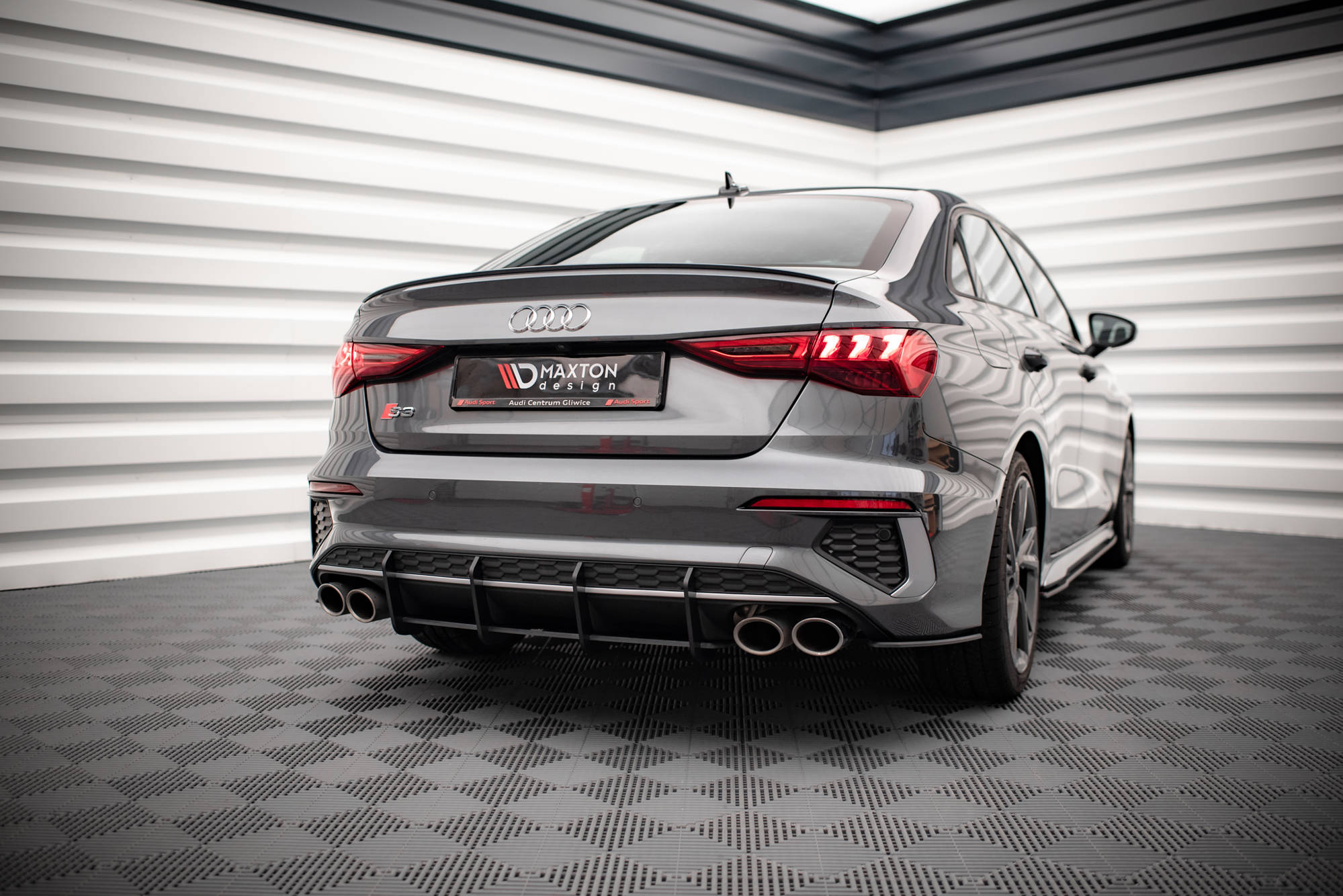 Street Pro Heck Ansatz Diffusor + Flaps passend für Audi S3 Limousine 8Y rot