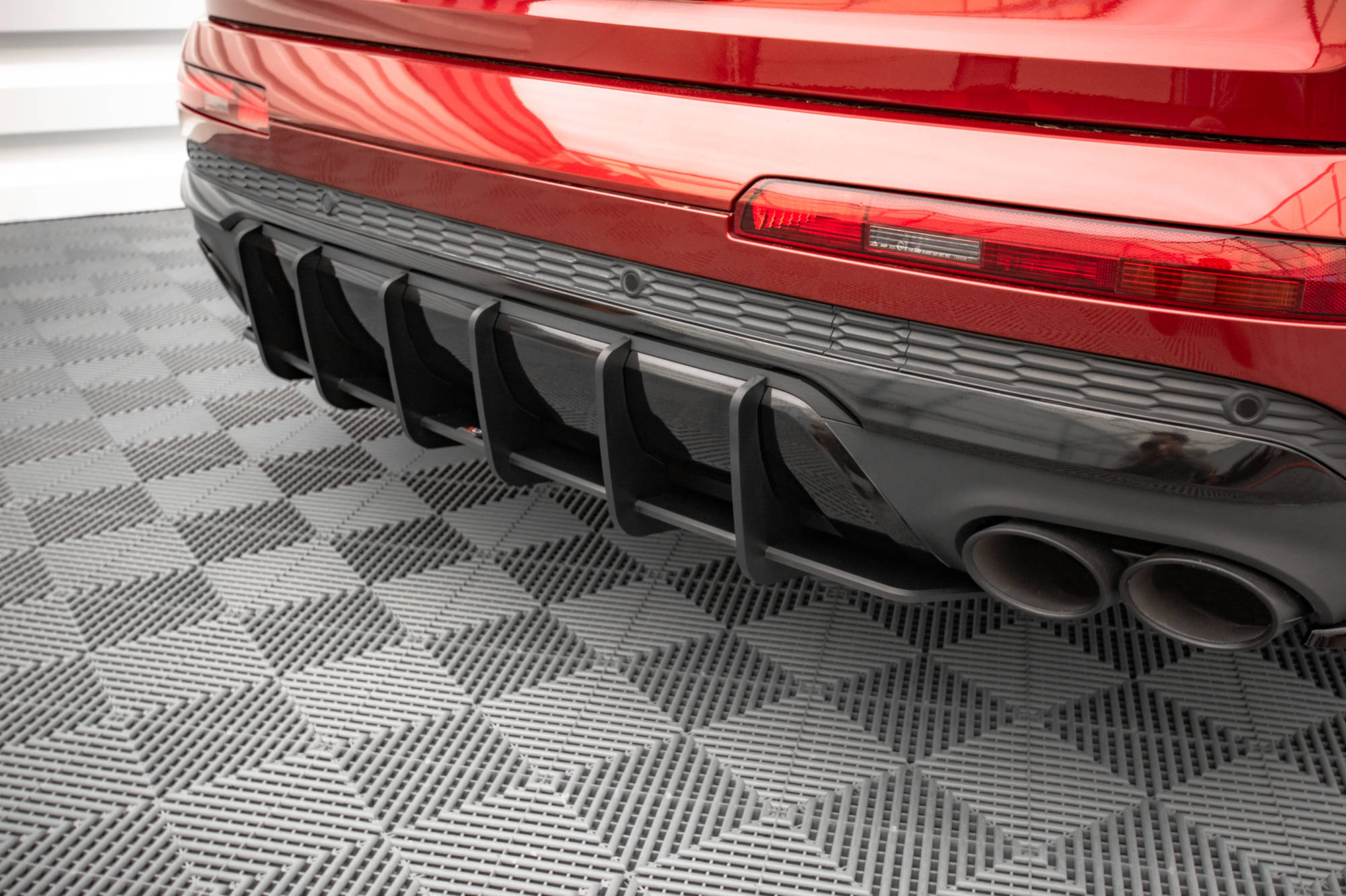 Street Pro Heckschürze Heck Ansatz Diffusor passend für Audi SQ7 /Q7 S-Line Mk2 4M FL ohne AHK SCHWARZ-ROT