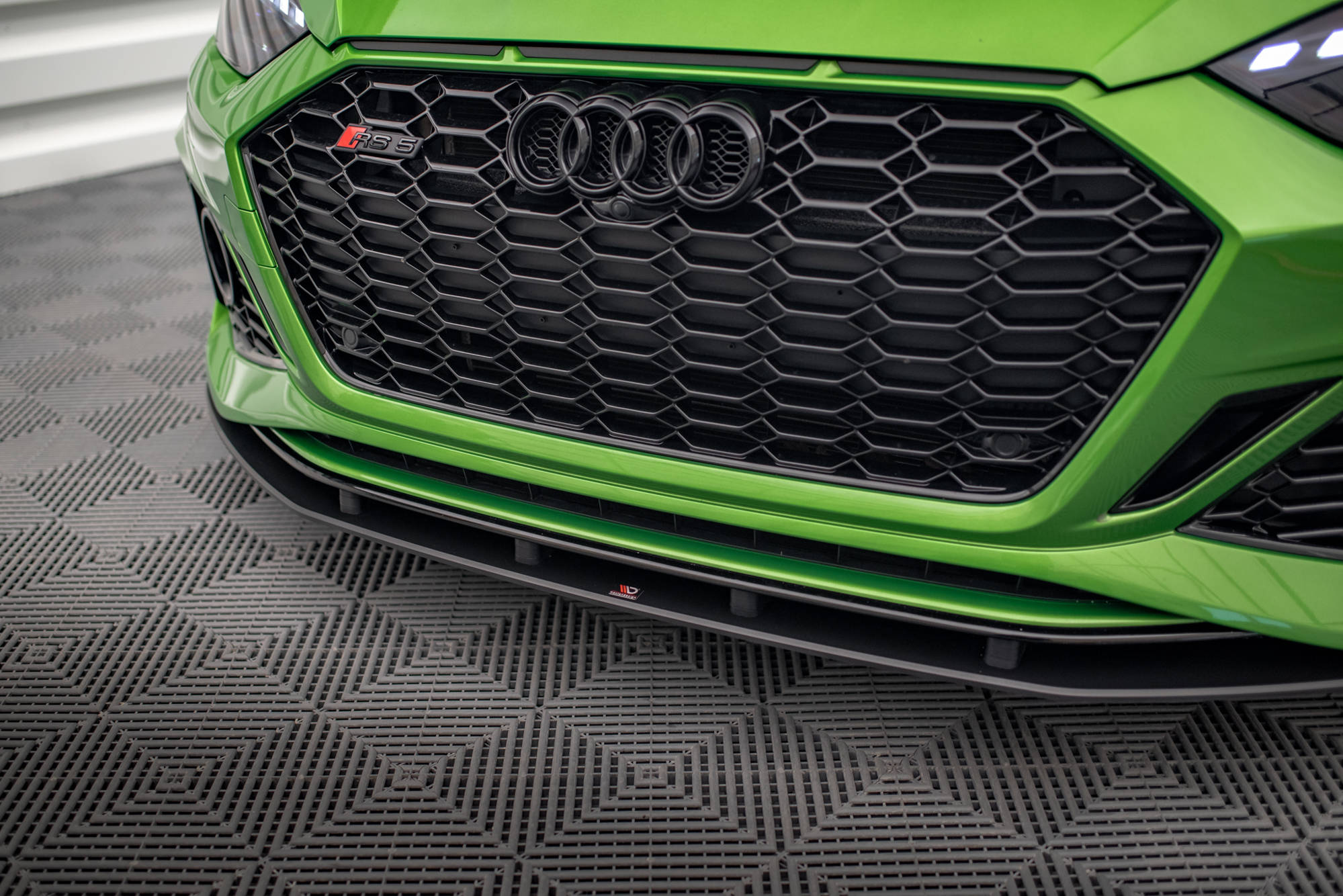 Street Pro Spoilerlippe Front Ansatz passend für Audi RS5 F5 FL rot