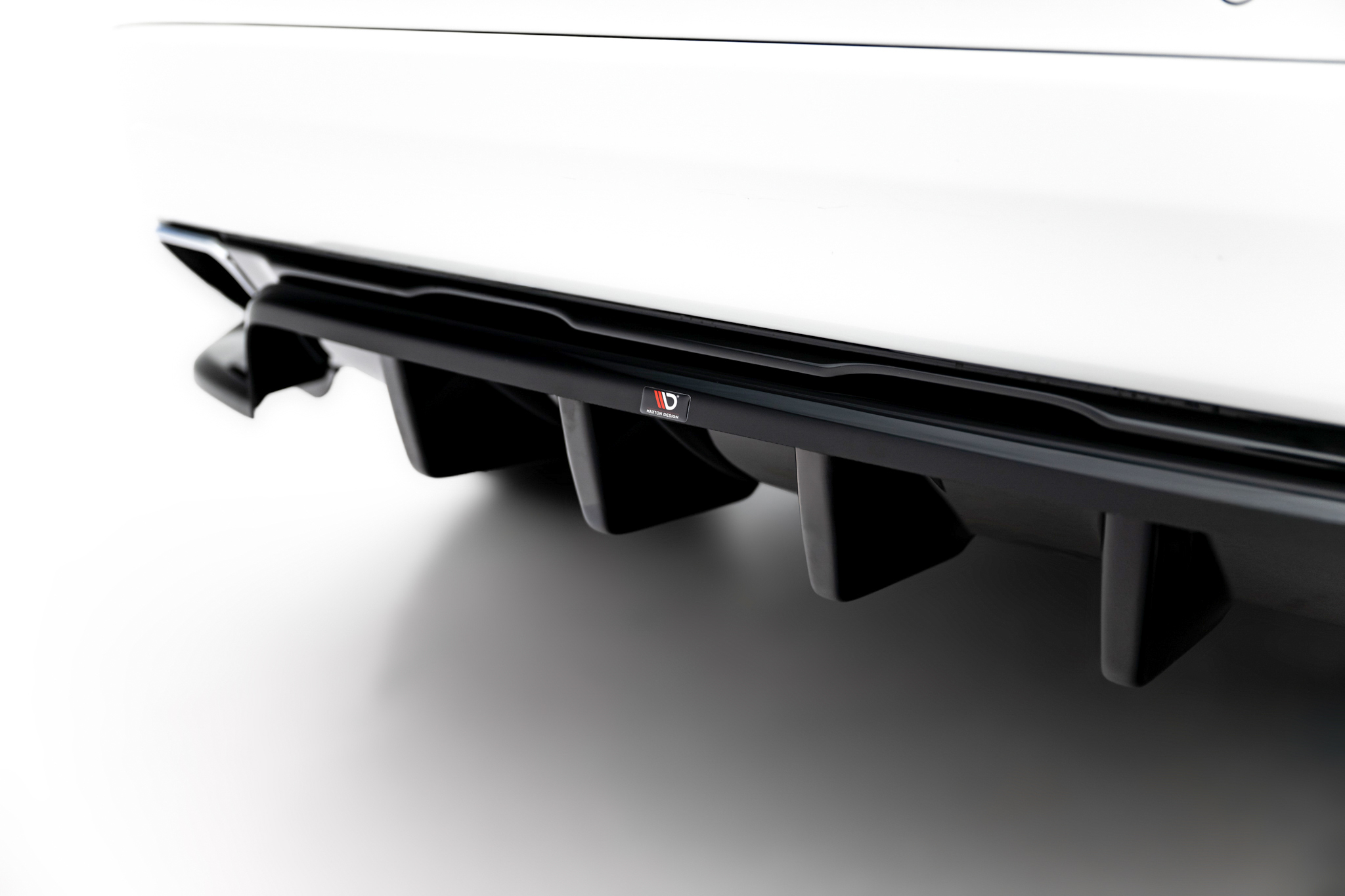 Street+ Mittlerer Diffusor RACE Heck Ansatz passend für Volvo XC60 Mk1 FL schwarz Hochglanz