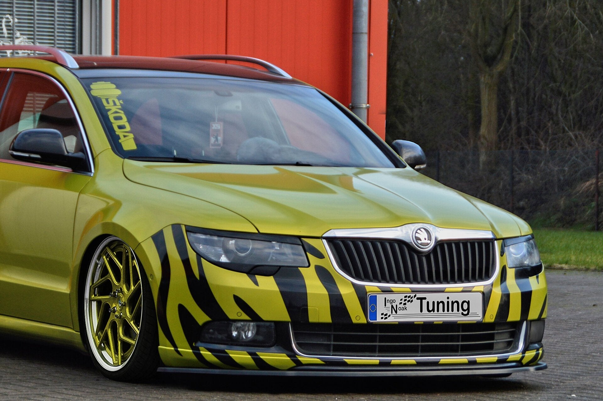 Spoilerschwert Cuplippe für Skoda Superb 3T Styling (Schwarz Matt)