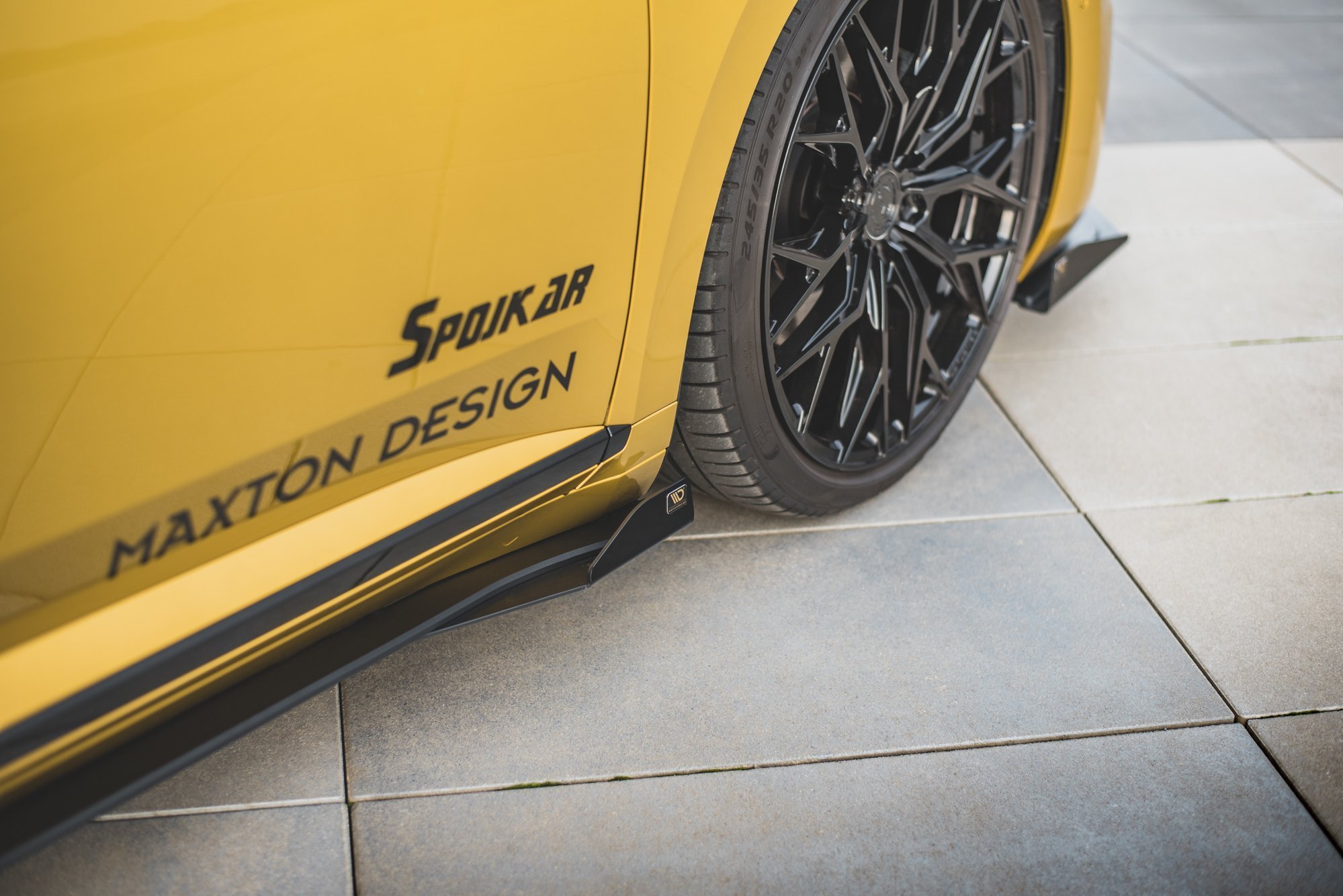 Street Pro Seitenschweller Leisten passend für VW Arteon R-Line rot+ Hochglanz Flaps