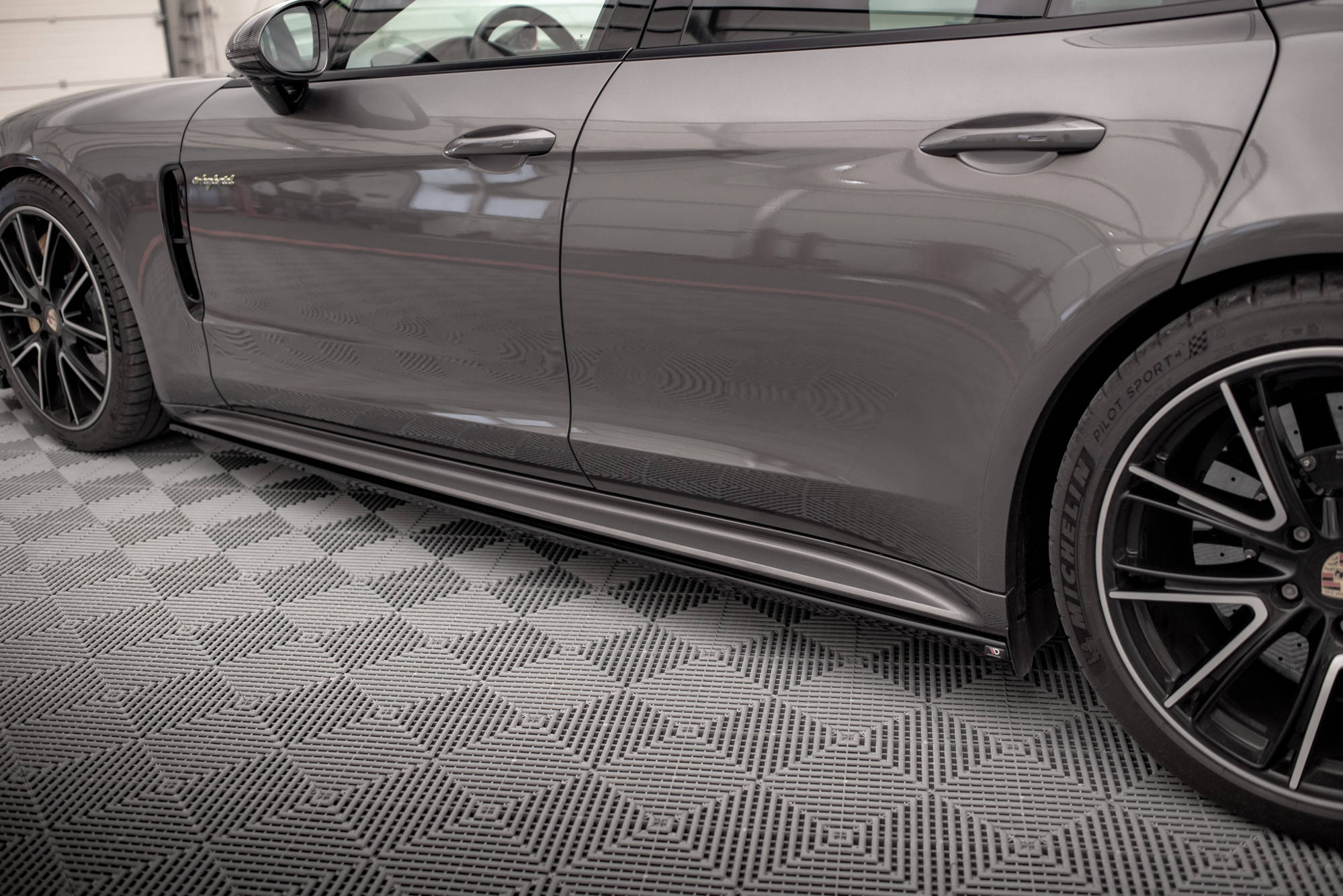 Street+ Seitenschweller Leisten V.1 passend für Porsche Panamera Turbo S E-Hybrid / Panamera E-Hybrid / Panamera 4S 971 schwarz Hochglanz