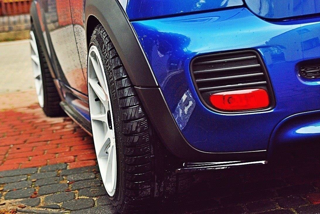 Heck Ansatz Flaps Diffusor V.1 für MINI COOPER R56 JCW schwarz Hochglanz