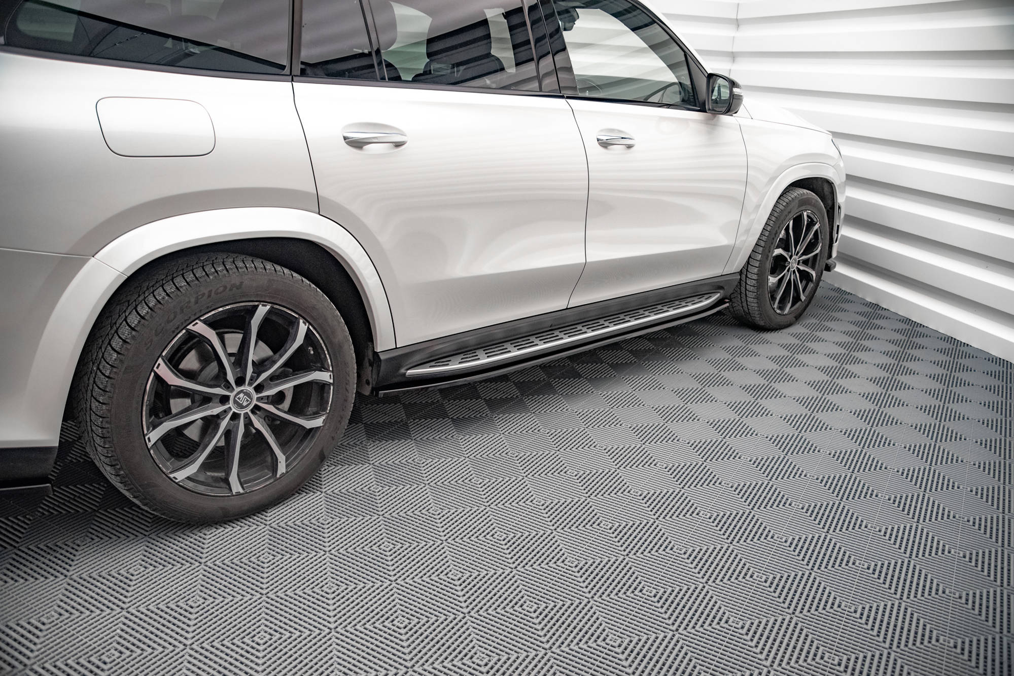 Street+ Seitenschweller Leisten V.1 passend für Mercedes GLS AMG-Line X167 schwarz Hochglanz