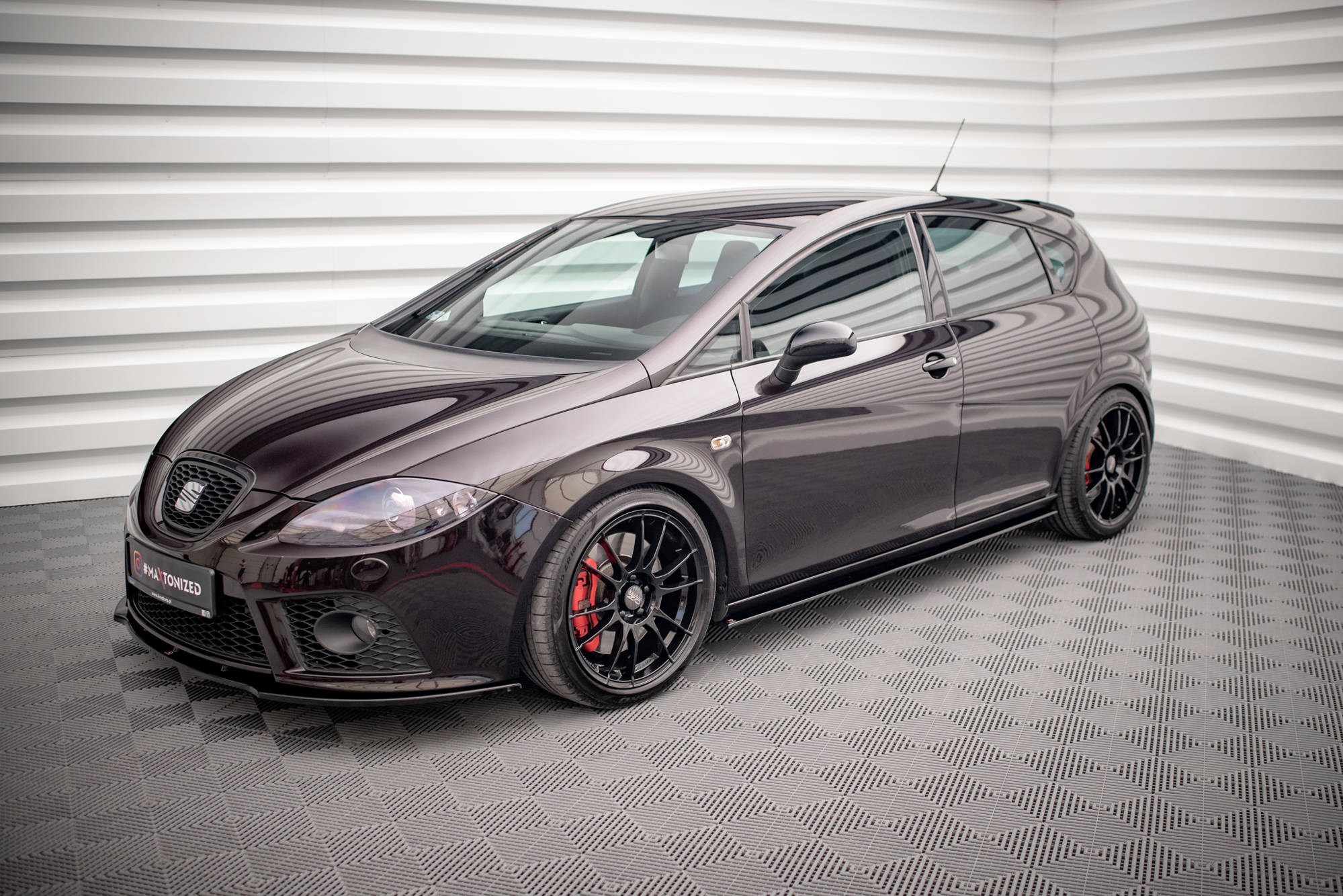 Street+ Seitenschweller Leisten passend für Seat Leon MK2 CUPRA / FR schwarz Hochglanz