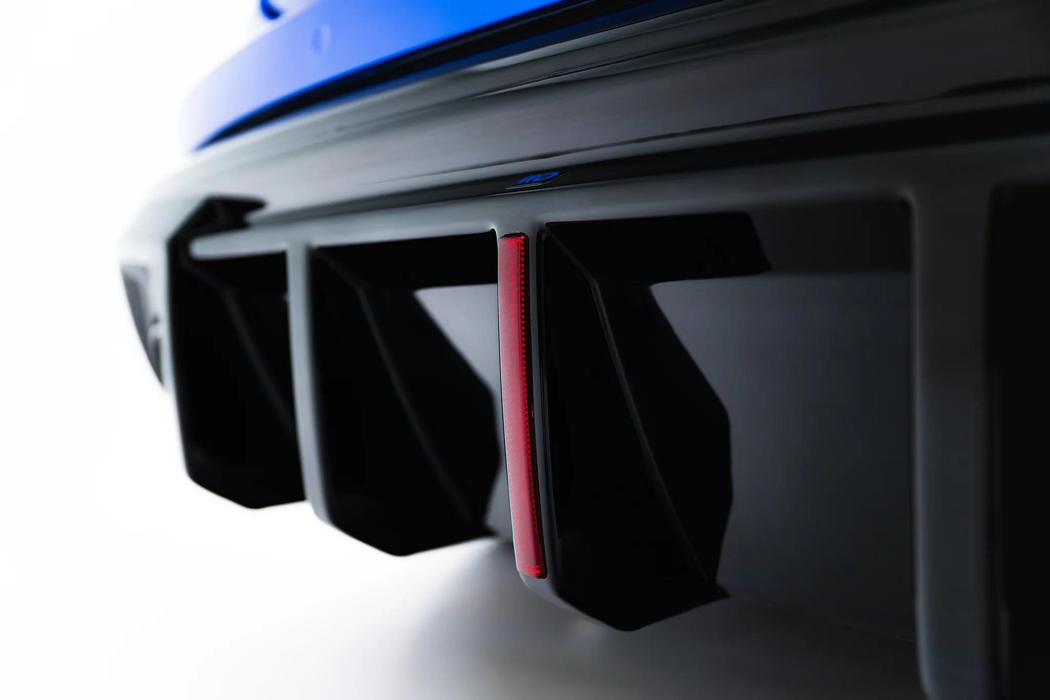 Heckansatz Diffusor passend für Audi RS3 8Y Sportback+Limo 8Y Facelift Version mit Originalreflektor schwarz Hochglanz