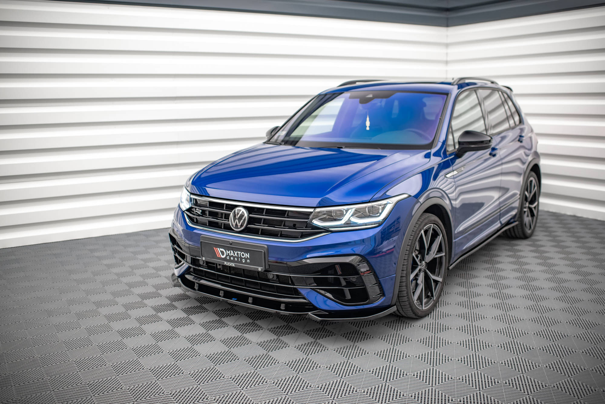 Street+ Spoilerlippe Front Ansatz V.3 passend für VW Tiguan R / R-Line Mk2 FL schwarz Hochglanz