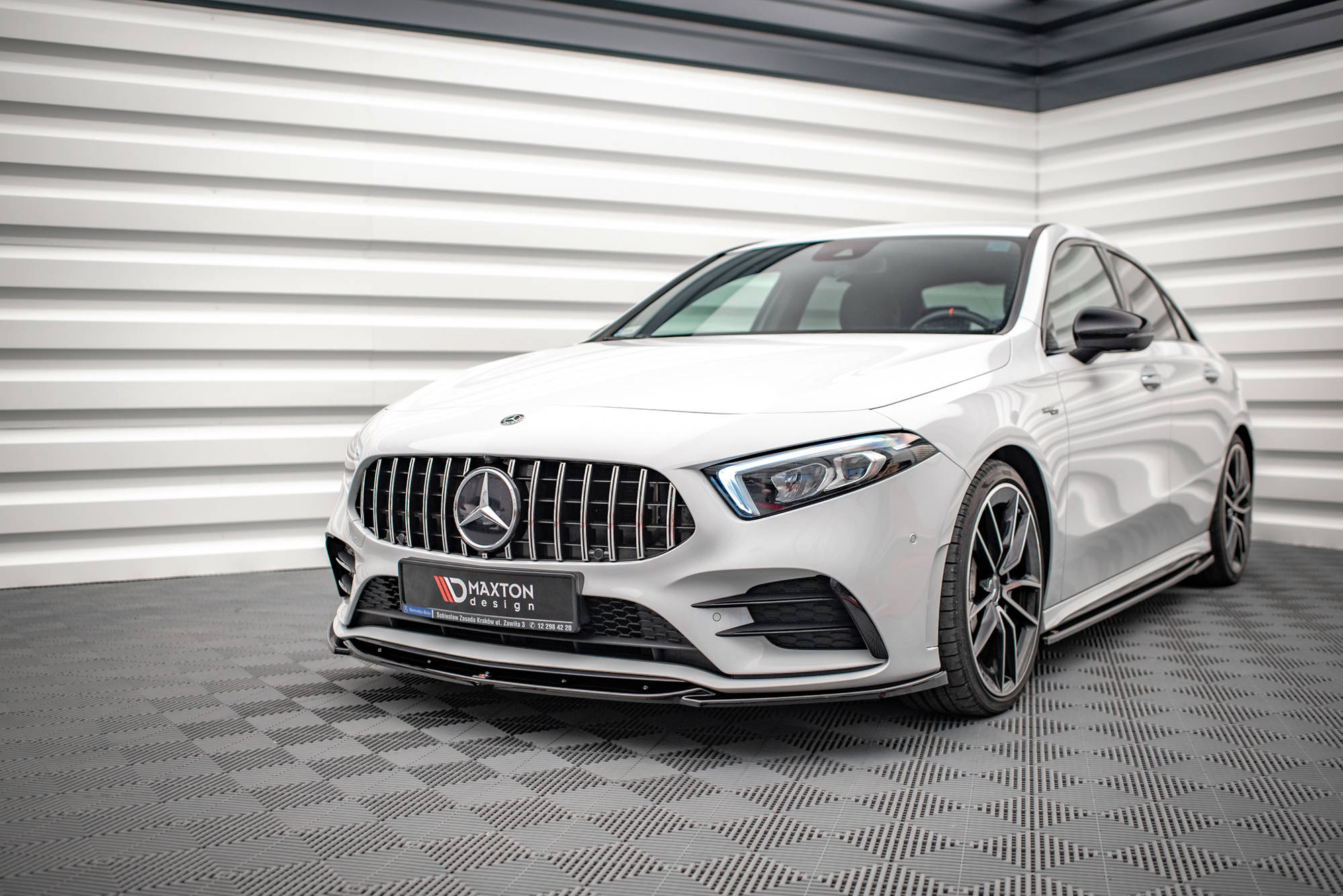 Street+ Spoilerlippe Front Ansatz V.5 passend für Mercedes A35 AMG / AMG-Line W177 schwarz Hochglanz