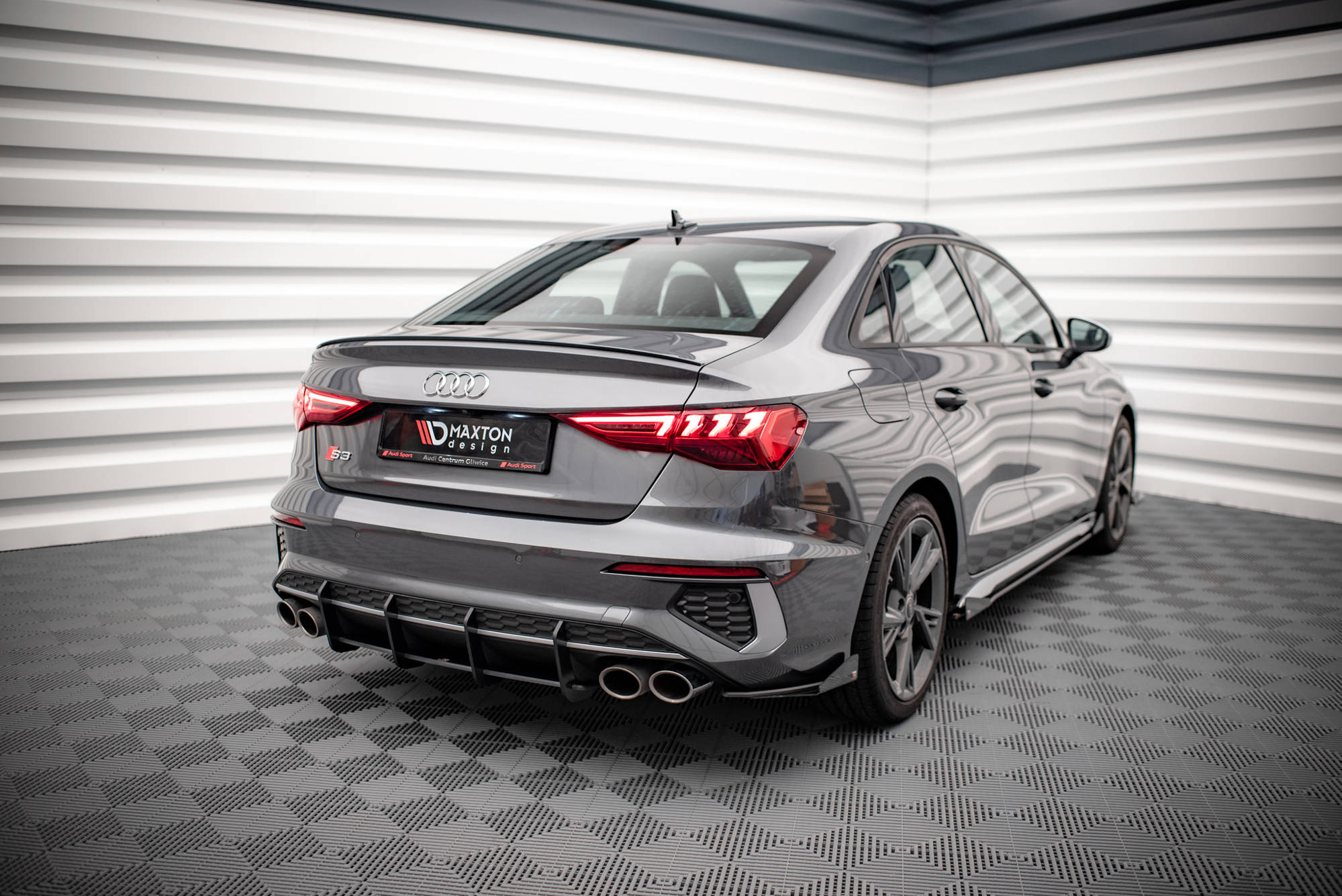 Street Pro Heck Ansatz Diffusor + Flaps passend für Audi S3 Limousine 8Y rot+ Hochglanz Flaps