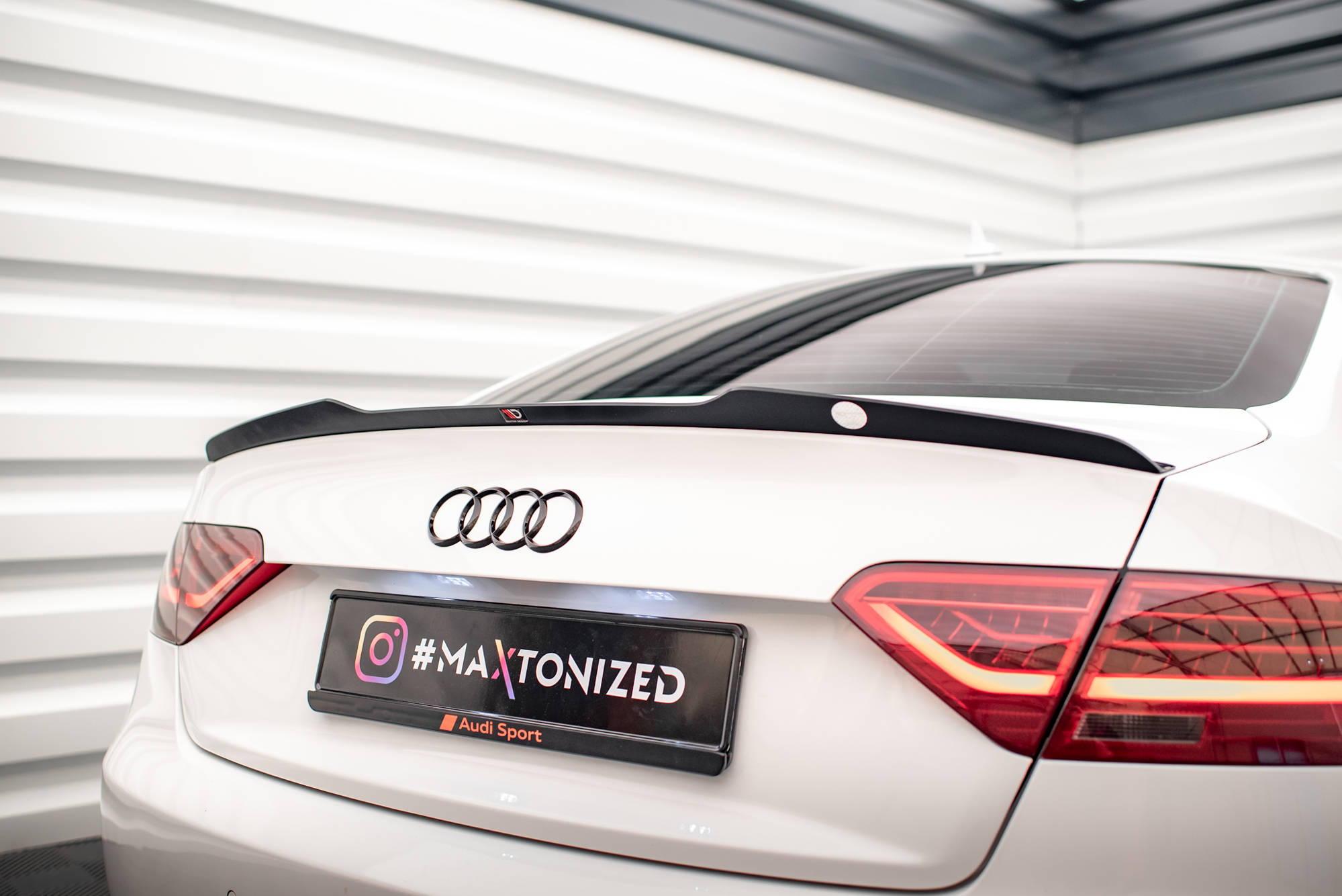 Heck Spoiler Aufsatz Abrisskante passend für Audi A5 Coupe 8T schwarz Hochglanz