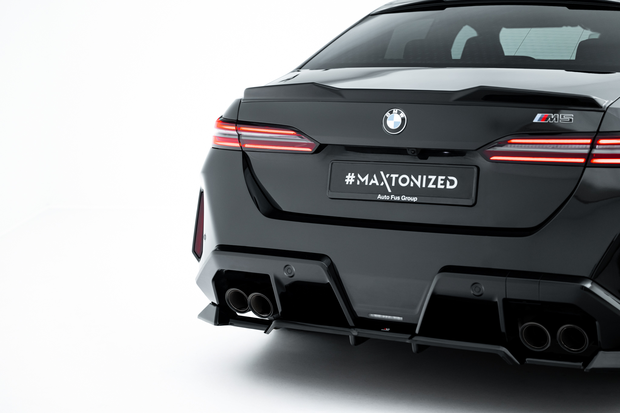 Street+ Mittlerer Diffusor RACE Heck Ansatz passend für BMW M5 Limousine / Touring G90 schwarz Hochglanz