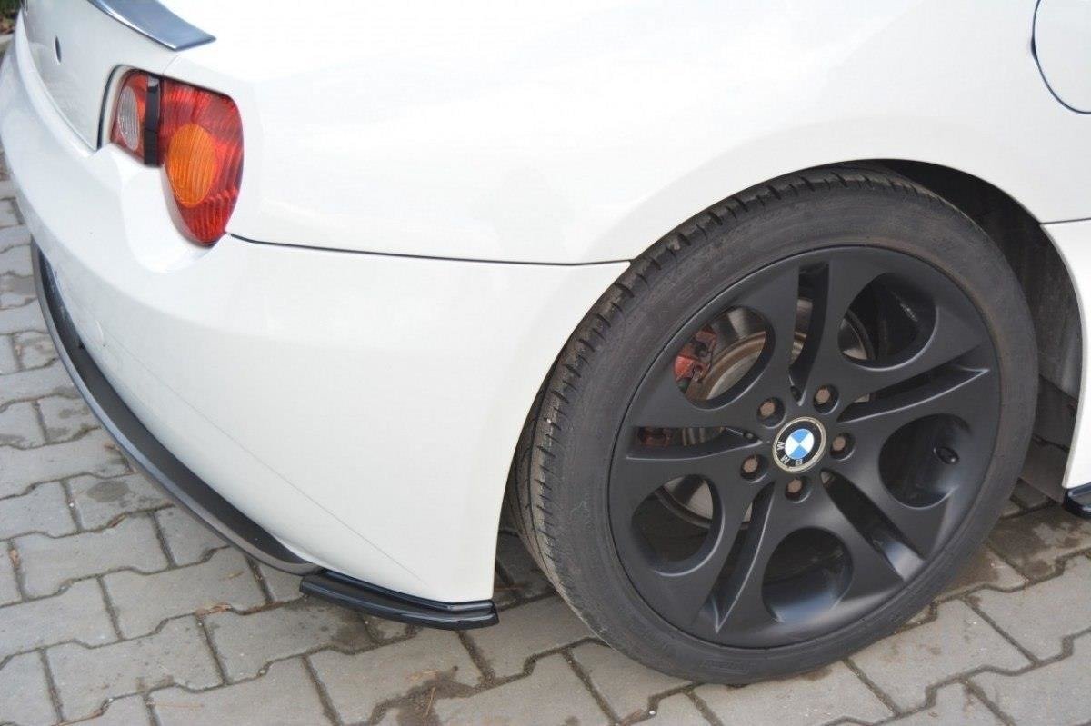 Heck Ansatz Flaps Diffusor für BMW Z4 E85 / E86 vor Facelift schwarz Hochglanz