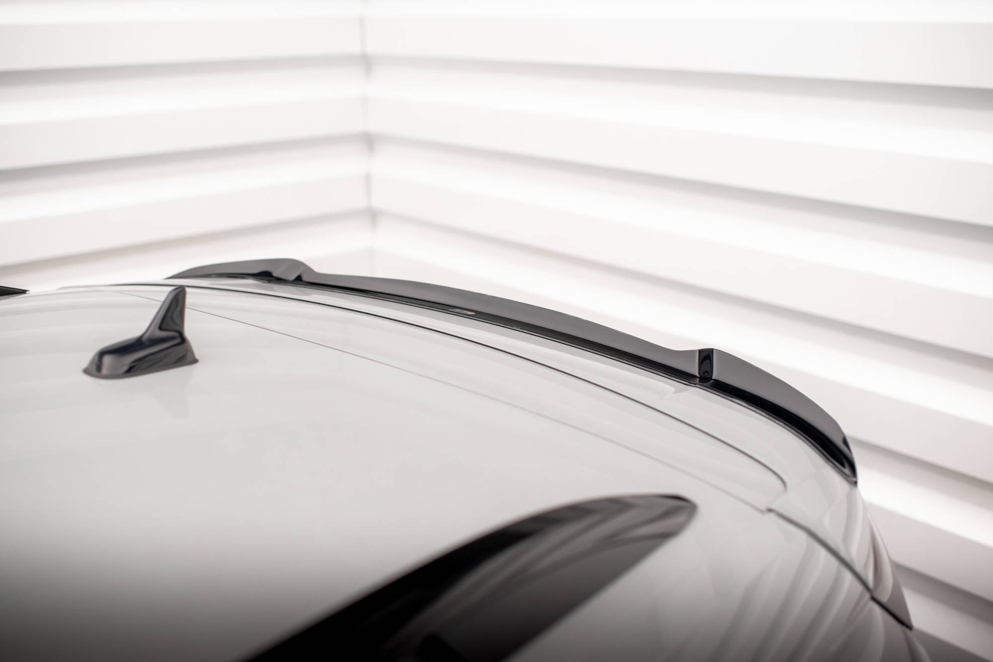Heck Spoiler Aufsatz Abrisskante passend für Skoda Karoq Sportline Mk1 FL schwarz Hochglanz