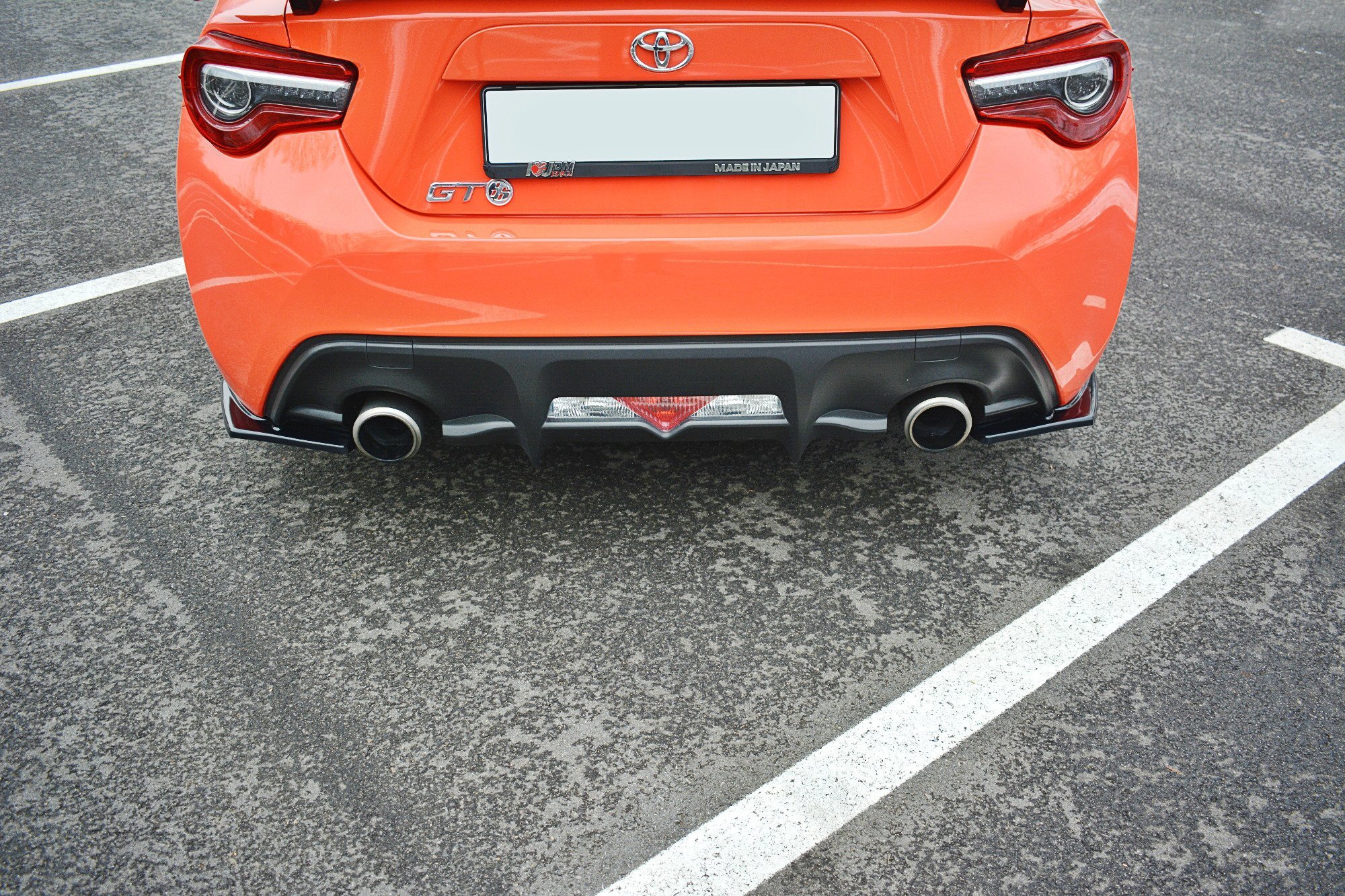 Heck Ansatz Flaps Diffusor V.1 für Toyota GT86 Facelift schwarz Hochglanz