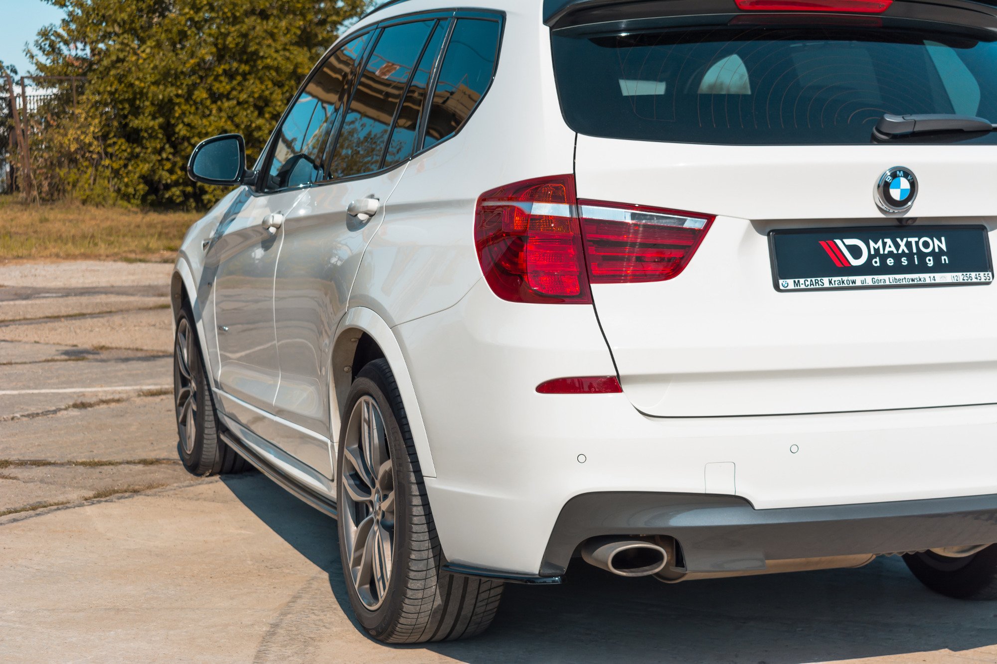 Heck Ansatz Flaps Diffusor für BMW X3 M-Paket F25 Facelift schwarz Hochglanz
