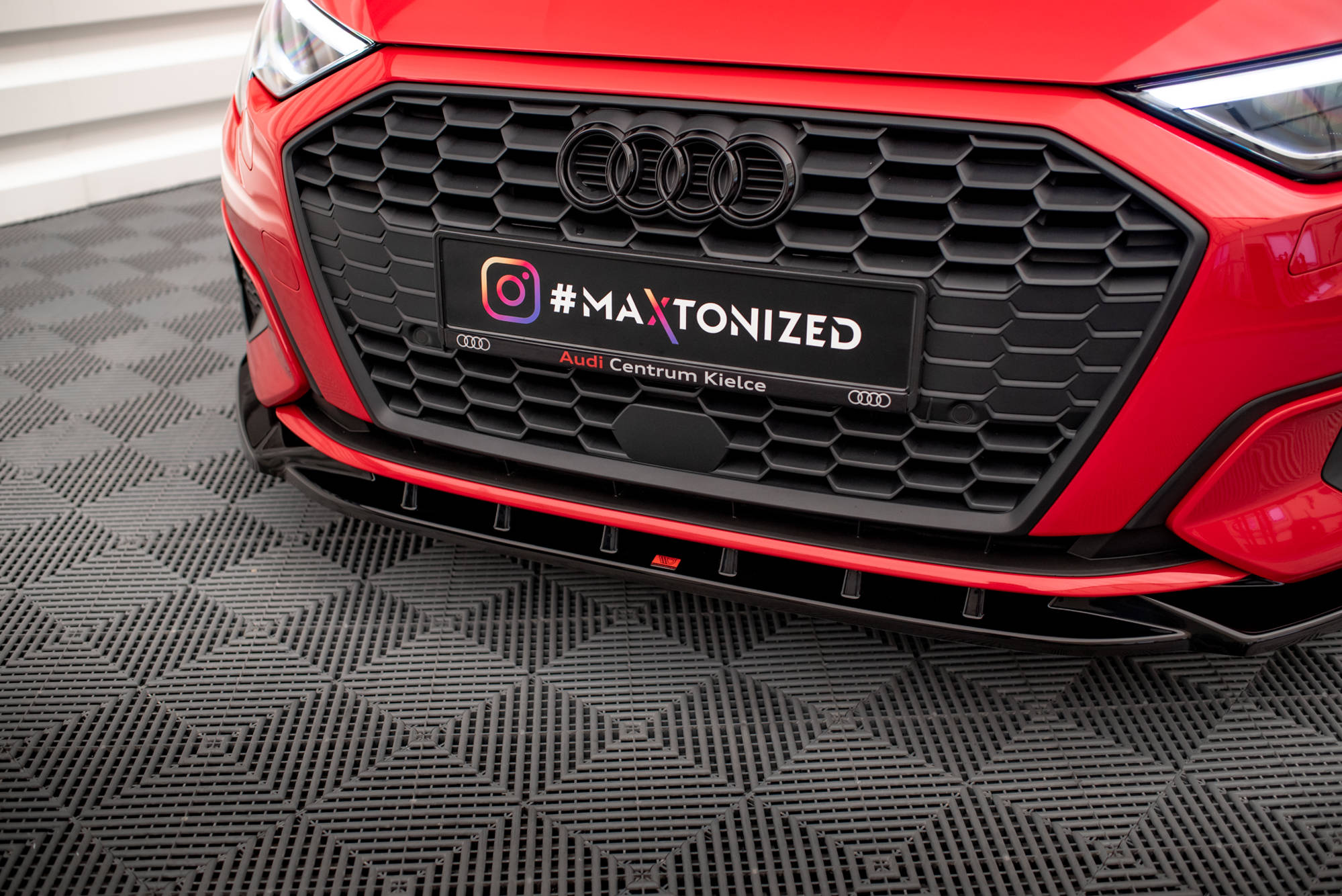 Street+ Spoilerlippe Front Ansatz V.1 passend für Audi A3 8Y schwarz Hochglanz