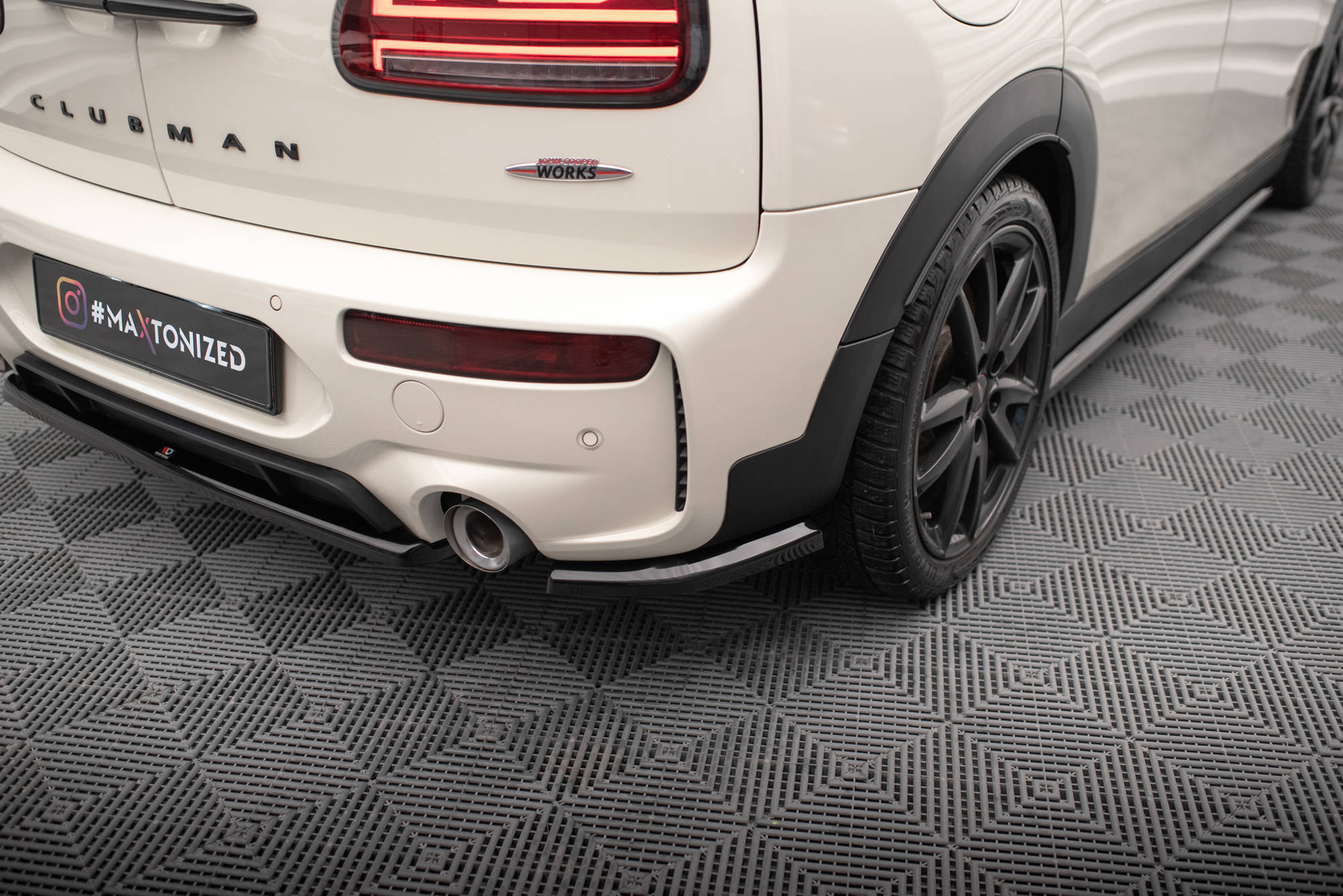 Street+ Heck Ansatz Flaps V.1 passend für Mini Cooper Clubman John Cooper Works F54 FL schwarz Hochglanz