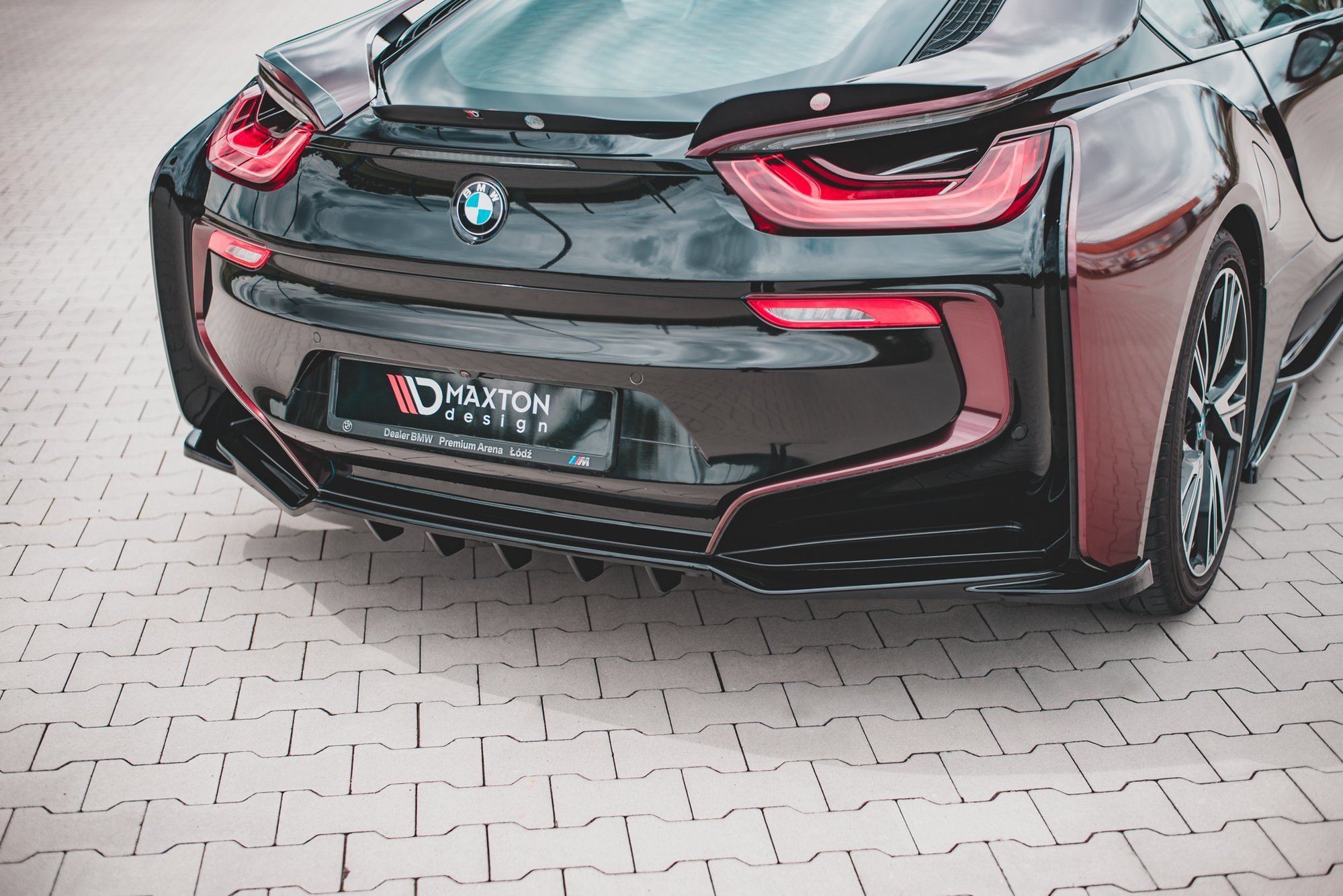 Mittlerer Cup Diffusor DTM Look Heck Ansatz für BMW i8 schwarz Hochglanz
